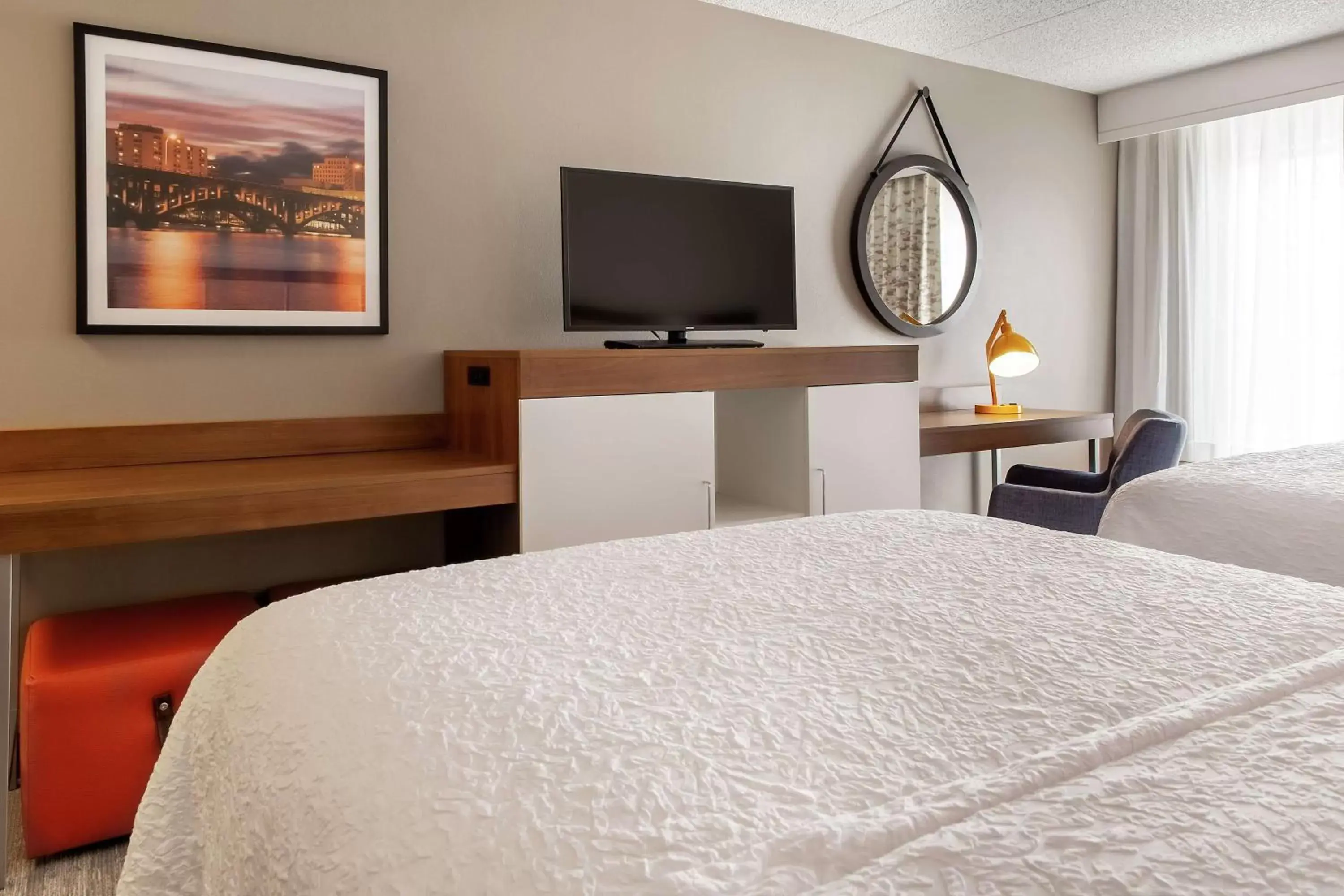 Bedroom, Bed in Hampton Inn Rockford Bedroom, Bed in Hampton Inn Rockford