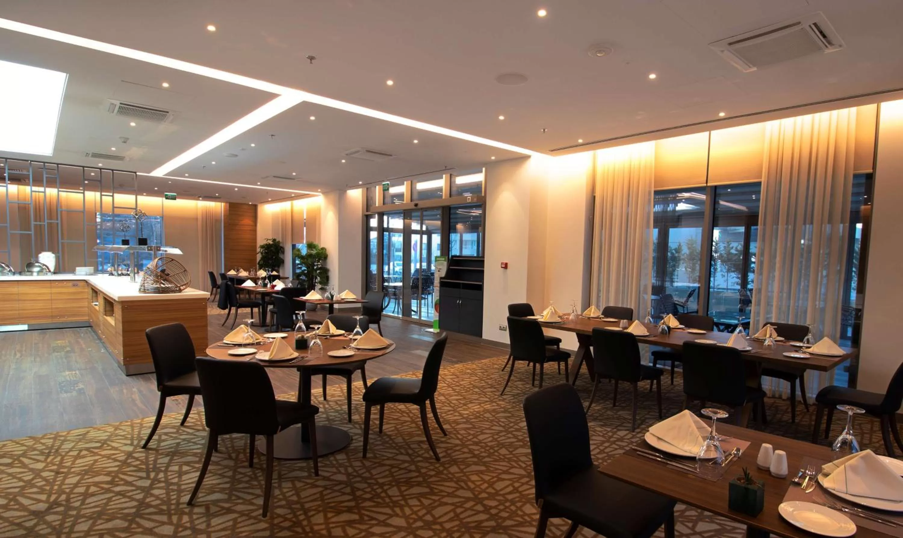 Restaurant/places to eat in DoubleTree by Hilton Ankara Incek