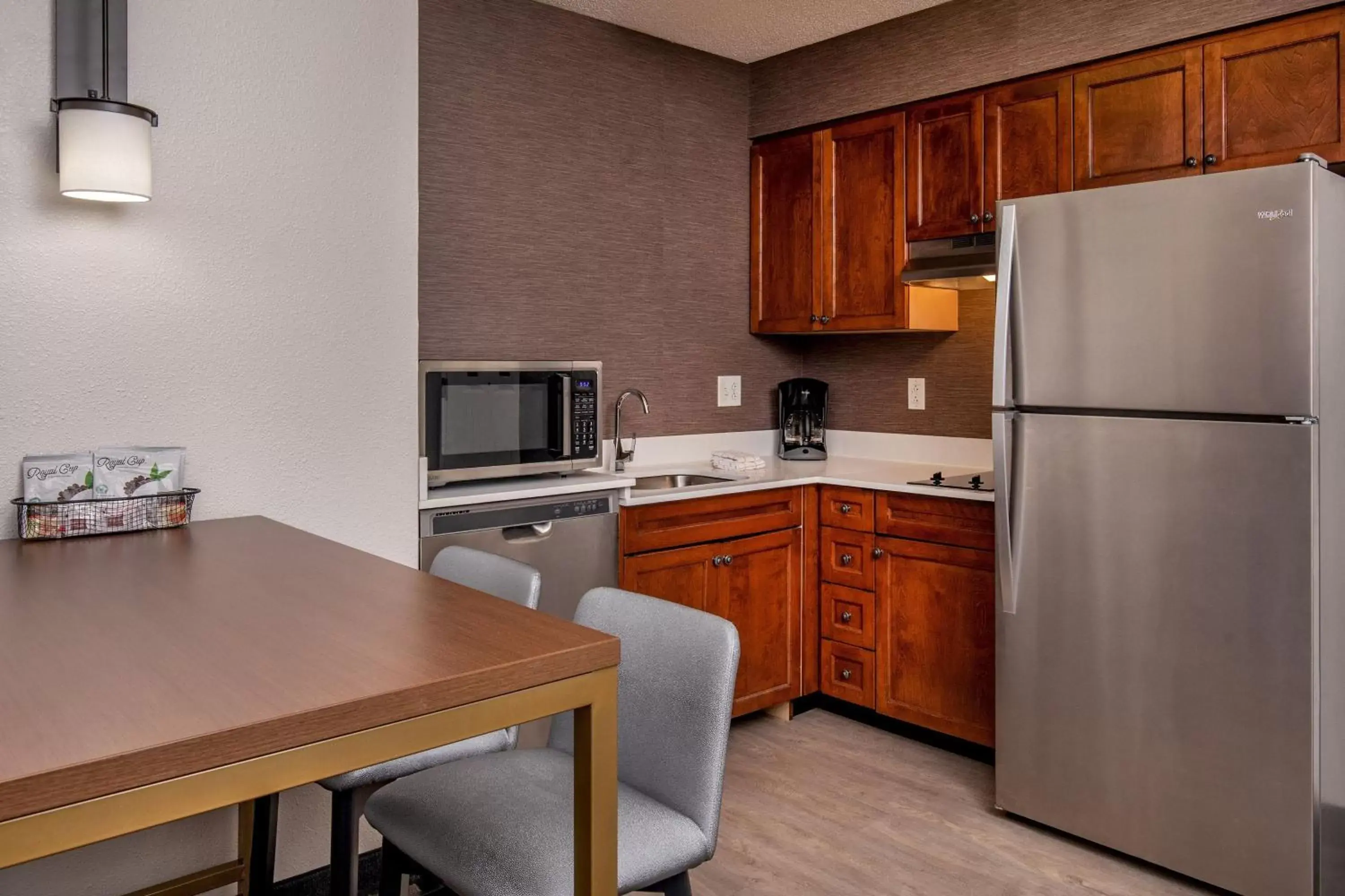 Kitchen or kitchenette, Kitchen/Kitchenette in Residence Inn by Marriott Norfolk Airport