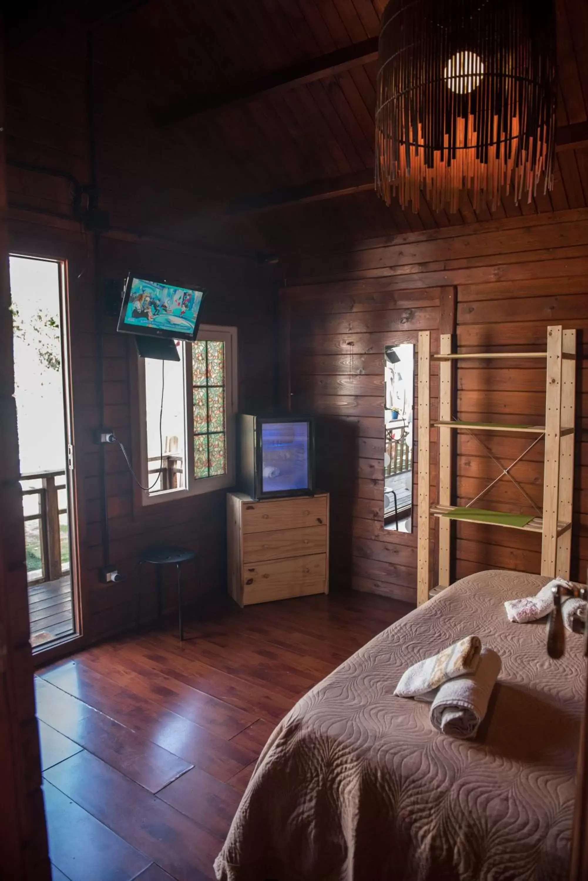 Bed, TV/Entertainment Center in B&B S Home