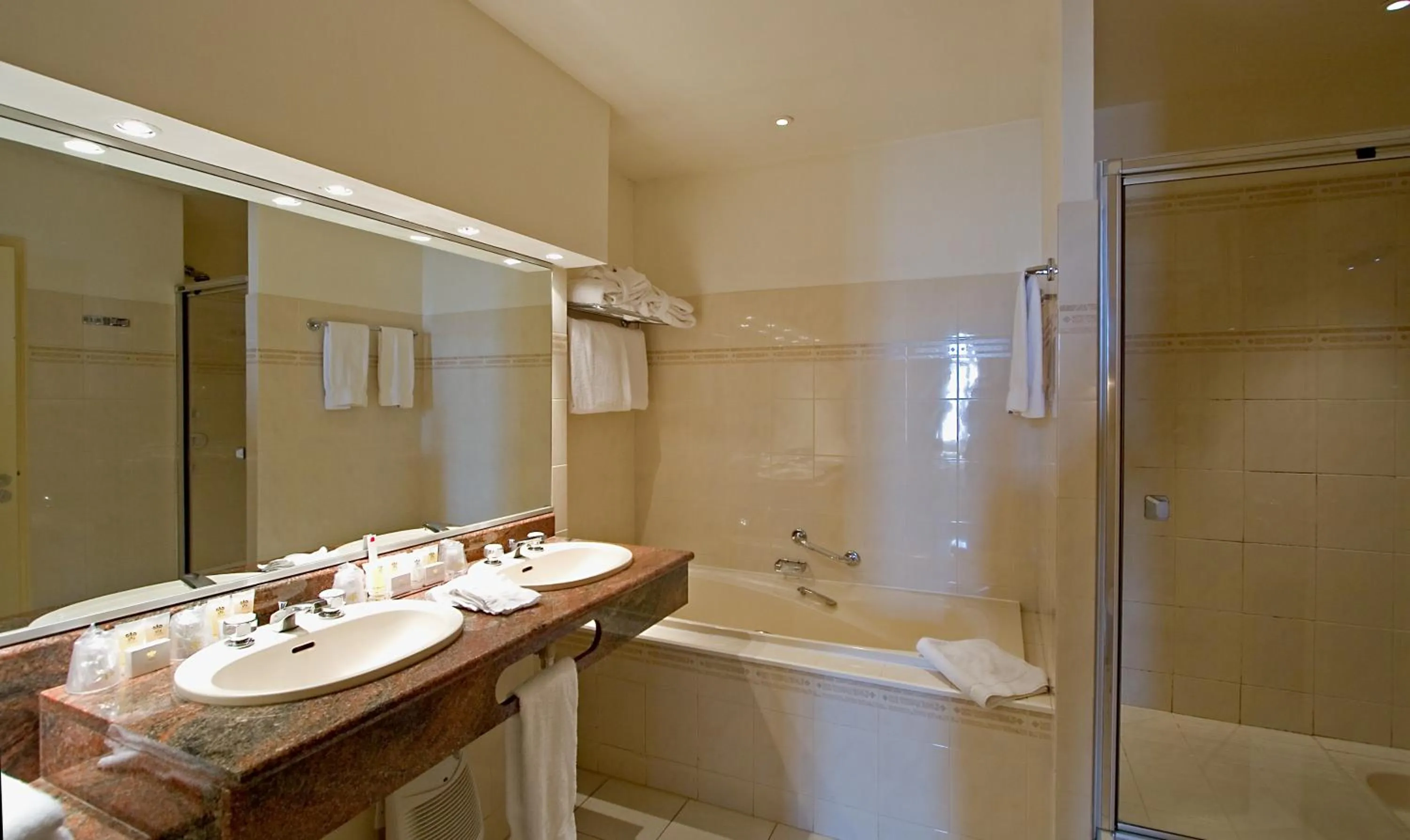 Bathroom in Hotel Les Hautes Roches