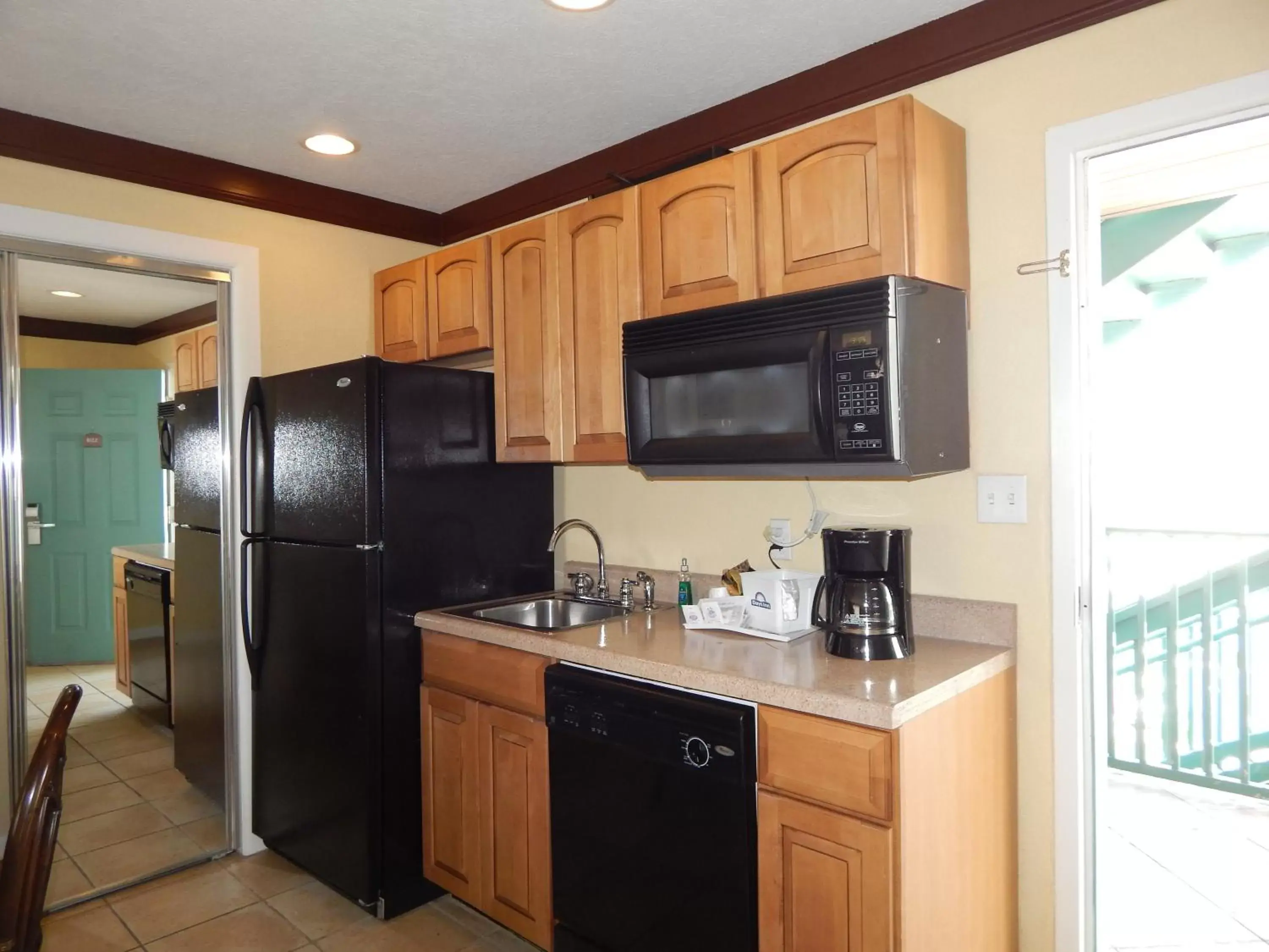 Kitchen or kitchenette, Kitchen/Kitchenette in Days Inn by Wyndham Ocean City Oceanfront