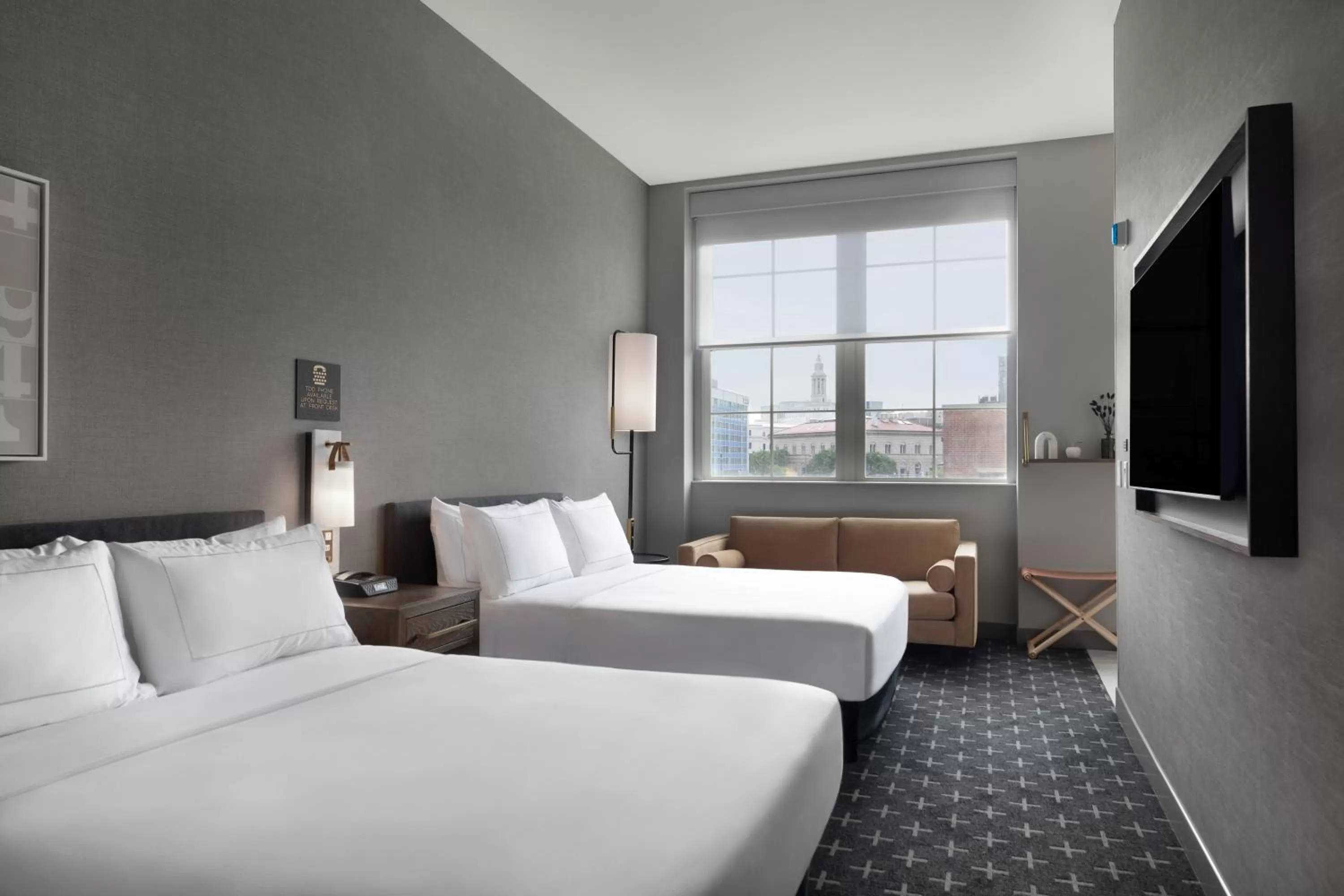 Photo of the whole room, Bed in The Slate Hotel Denver Downtown, Tapestry by Hilton