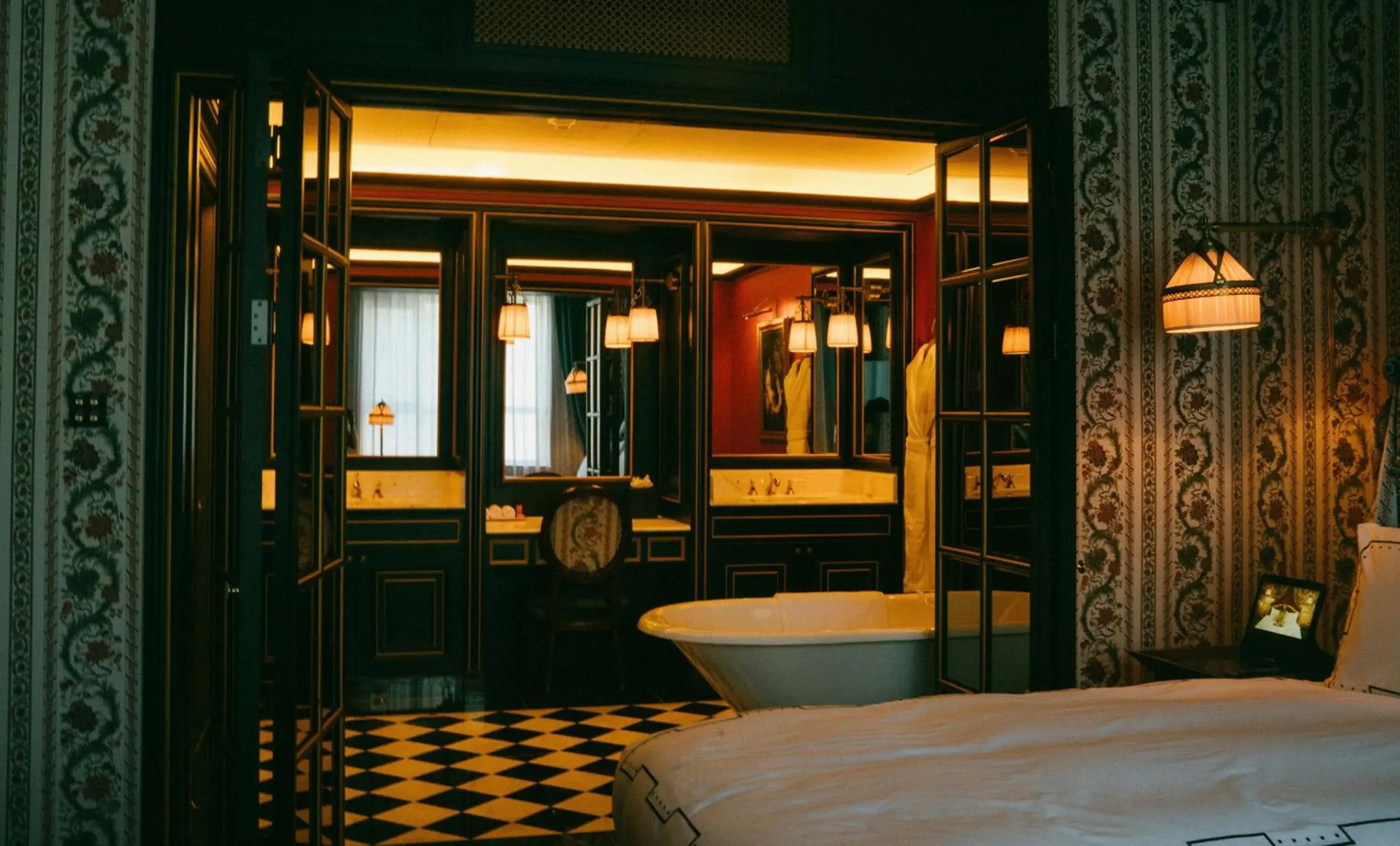 Bathroom in L'Escape Hotel