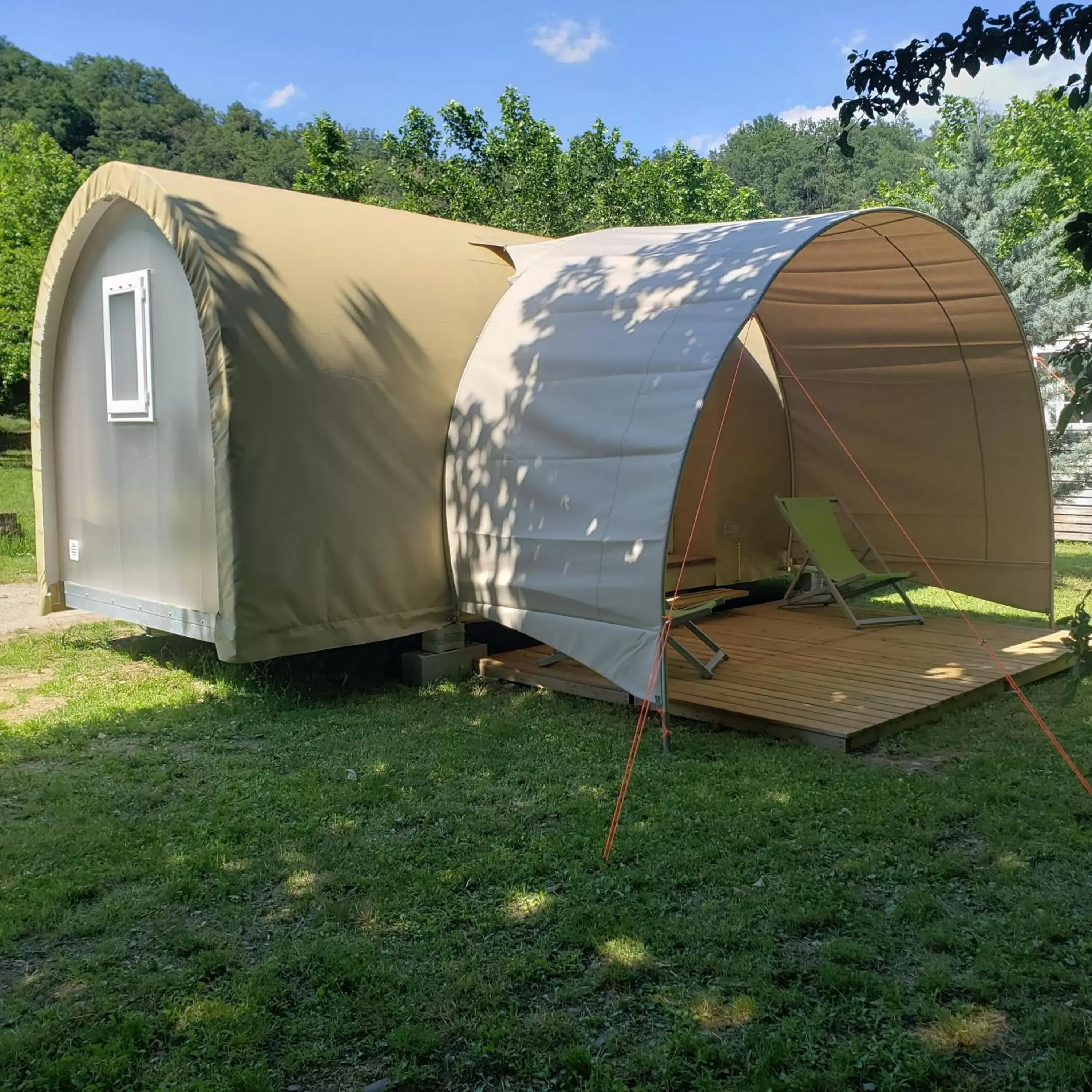 Facade/entrance in Le Moulin D'onclaire Camping et chambres d'hôtes