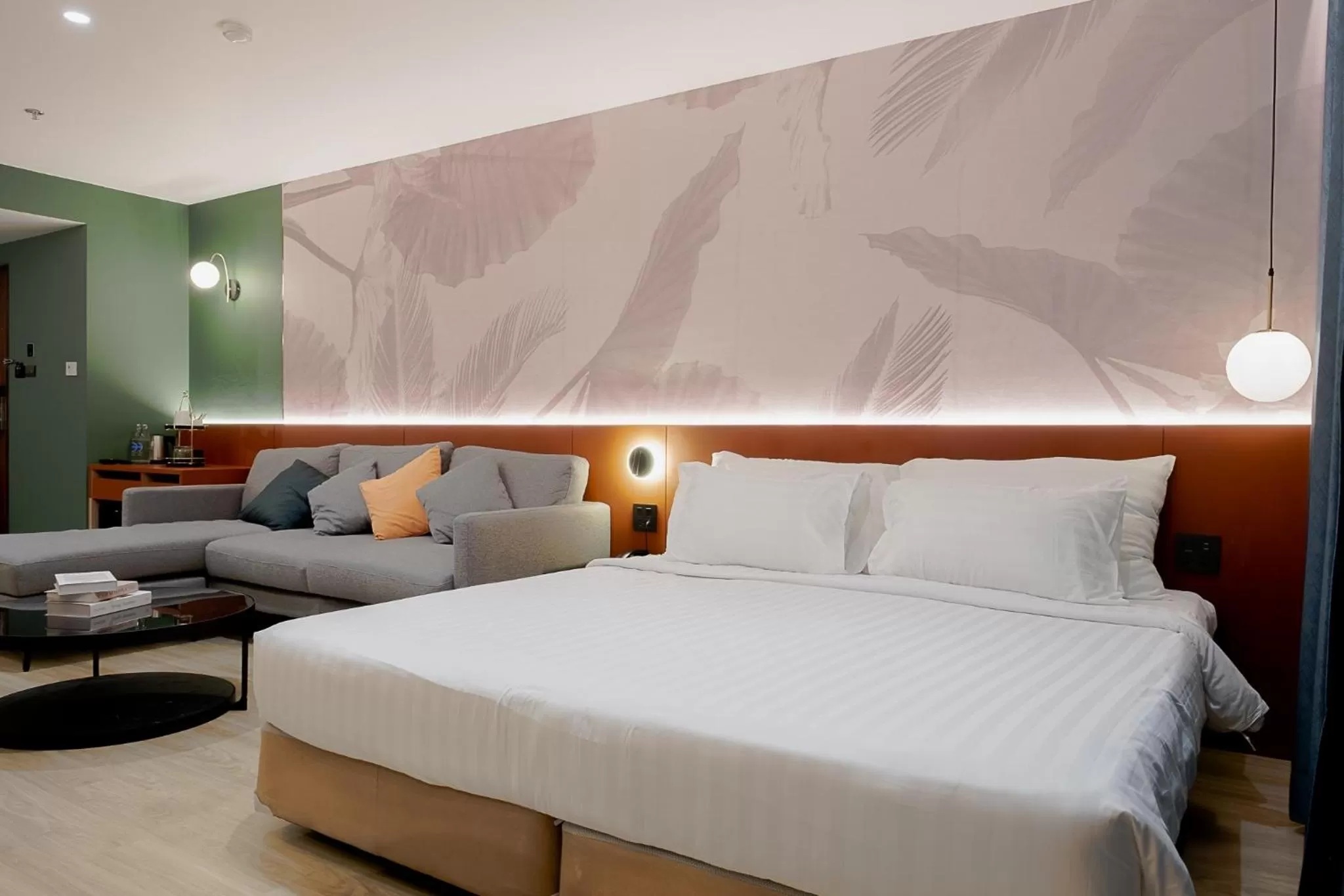 Bed in Buri Sriphu Hotel