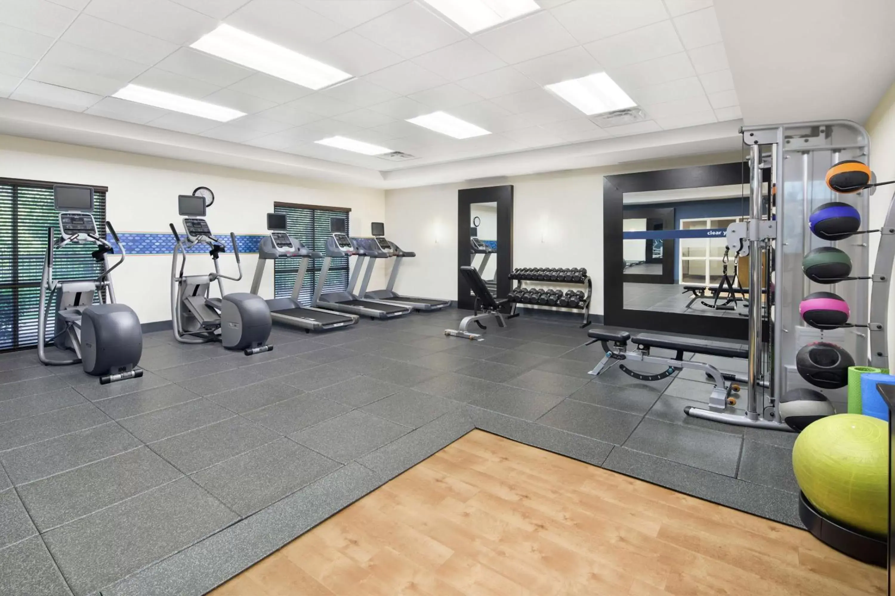 Fitness centre/facilities, Fitness Center/Facilities in Hampton Inn Columbus/South-Fort Benning