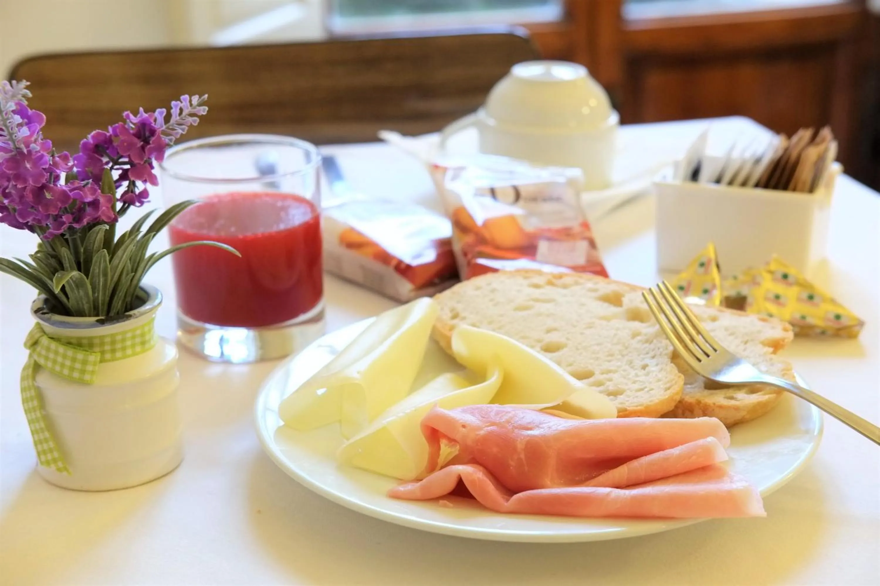 Buffet breakfast in Casa Santo Nome di Gesu