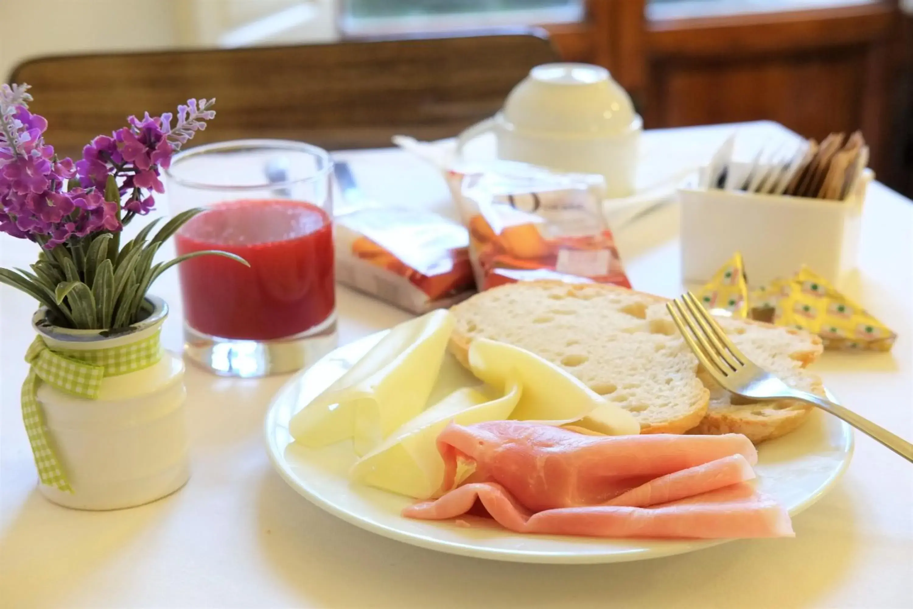 Buffet breakfast in Casa Santo Nome di Gesu