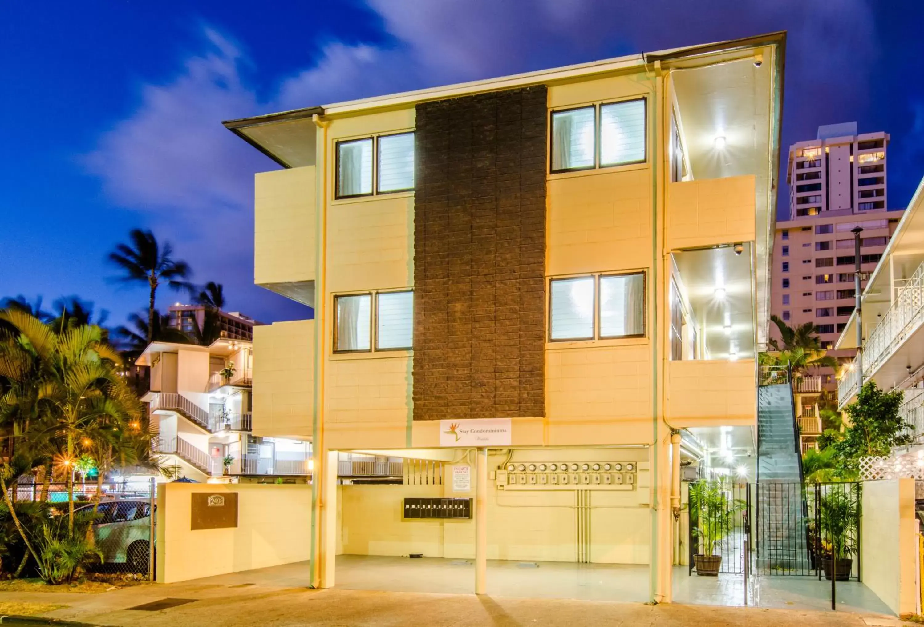 Facade/entrance, Property Building in Stay Condominiums Waikiki