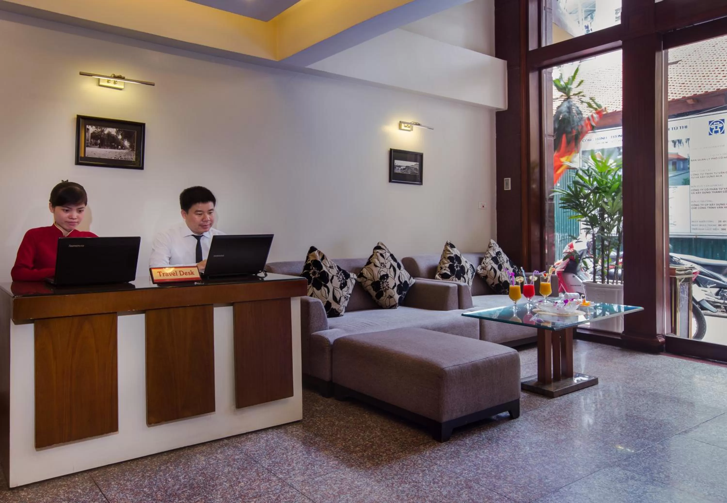 Staff in Eliana Ruby Hotel & Travel