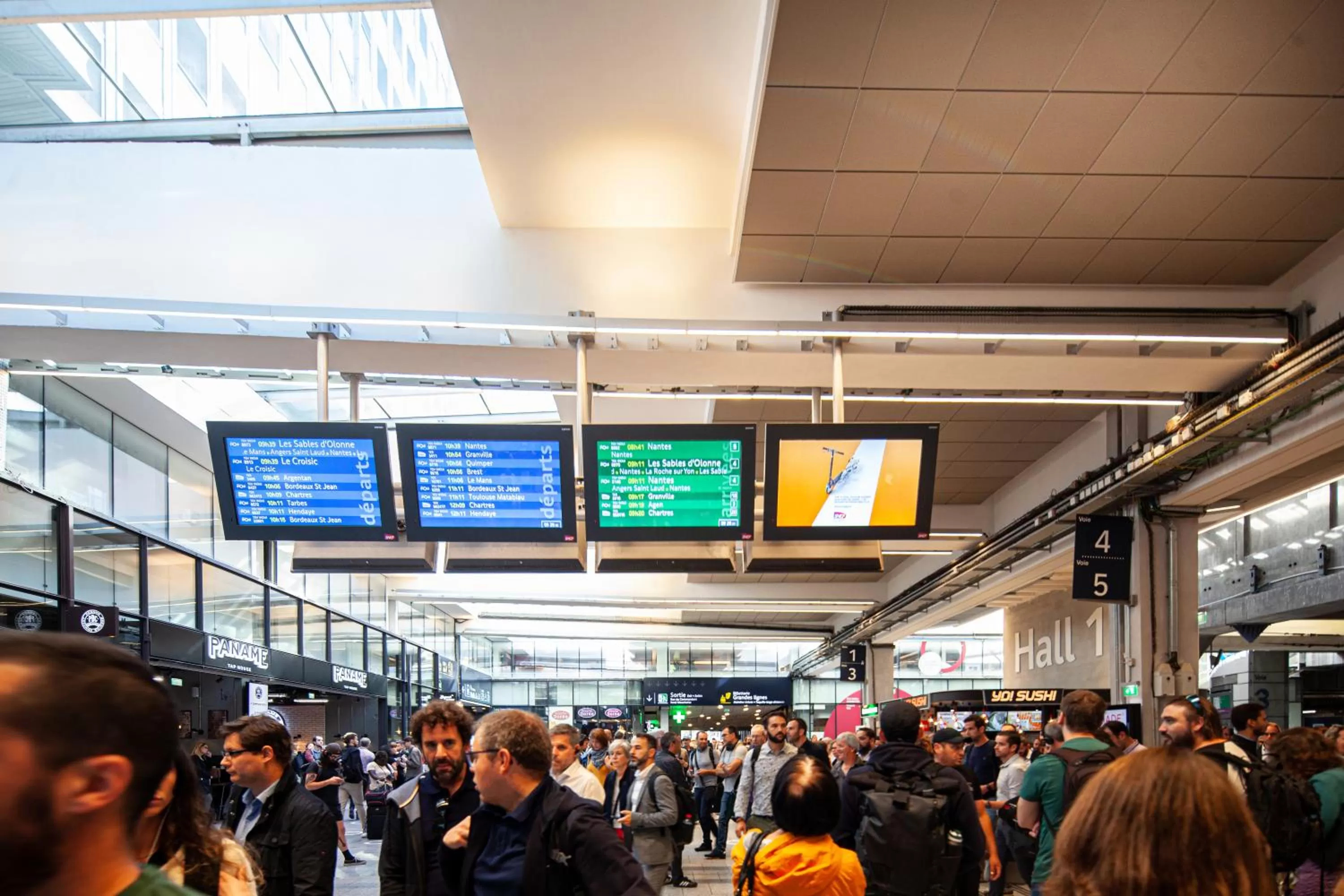 Neighbourhood in HOTEL DE PARIS MONTPARNASSE