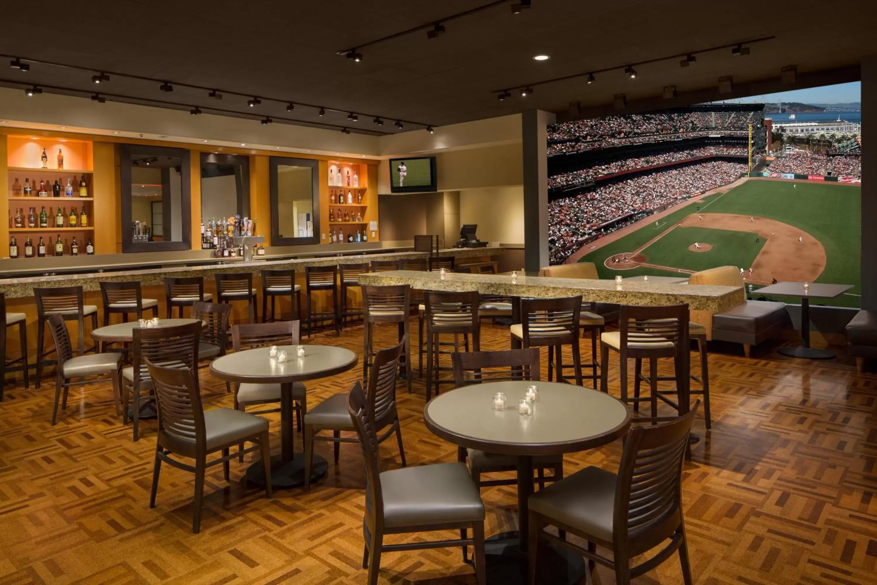 Lounge or bar, Restaurant/Places to Eat in Crowne Plaza San Francisco Airport, an IHG Hotel