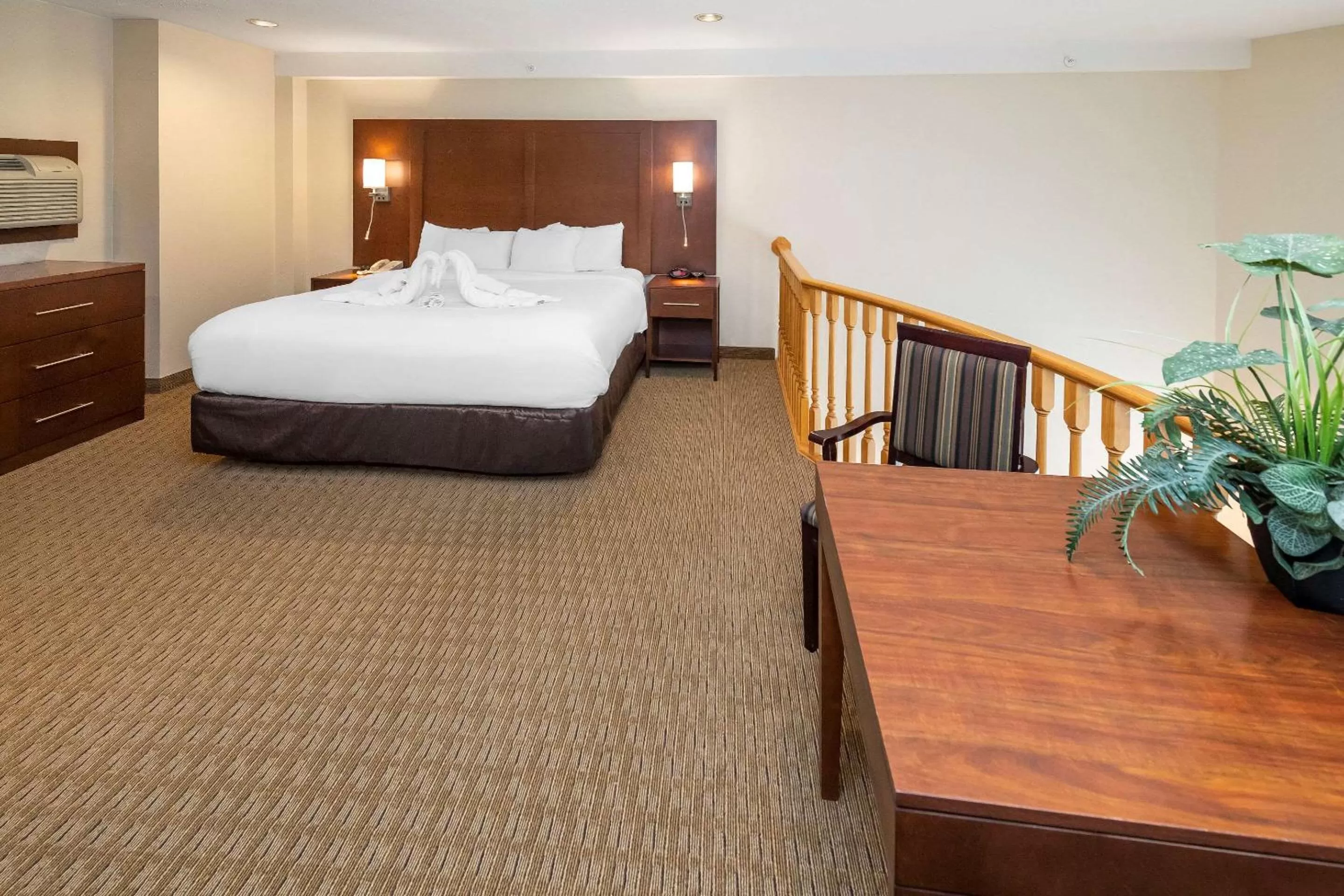 Bedroom, Bed in Comfort Inn & Suites