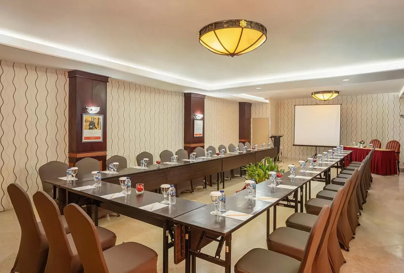 Meeting/conference room in Swiss-Belhotel Tarakan