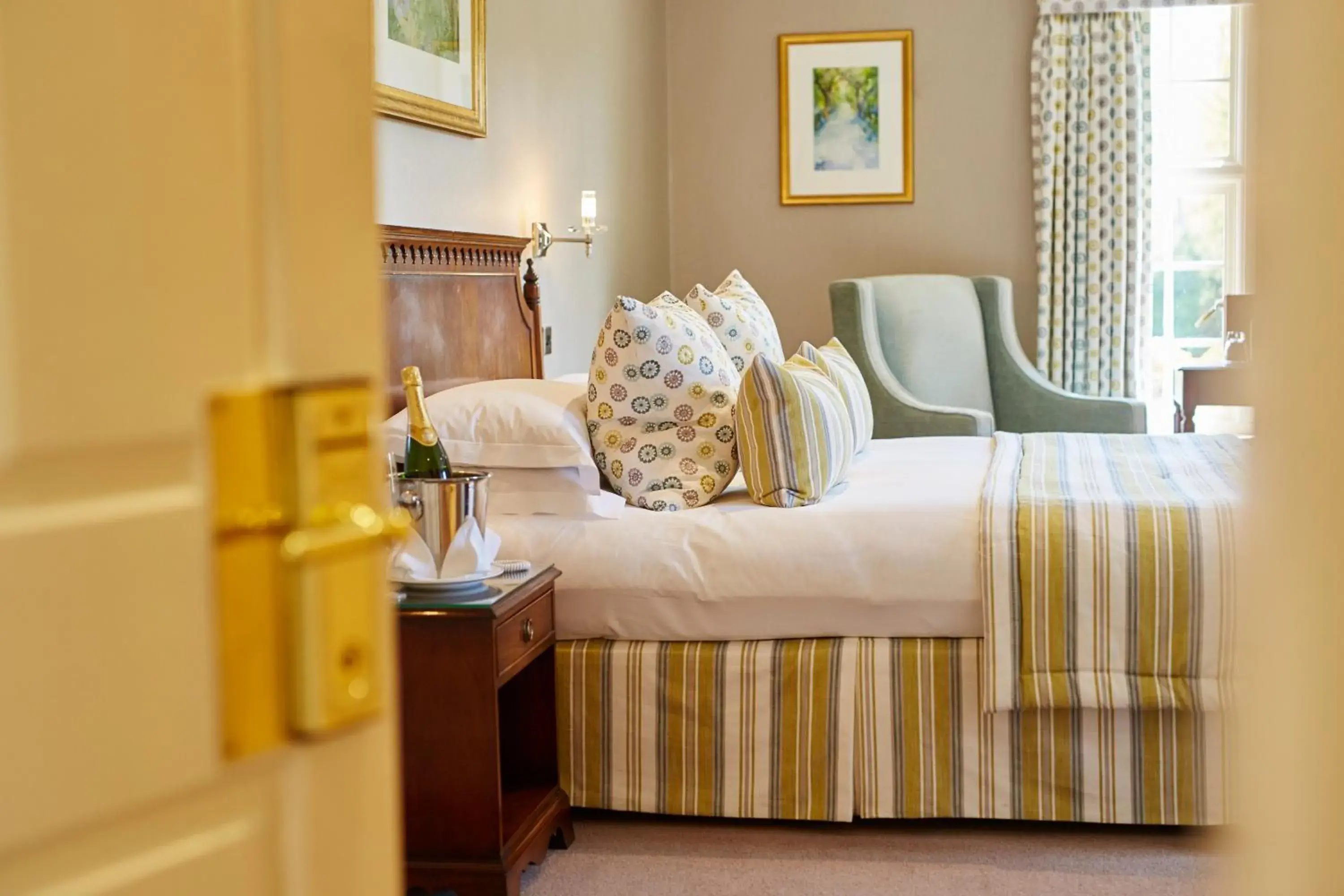 Bedroom, Bed in Tylney Hall Hotel