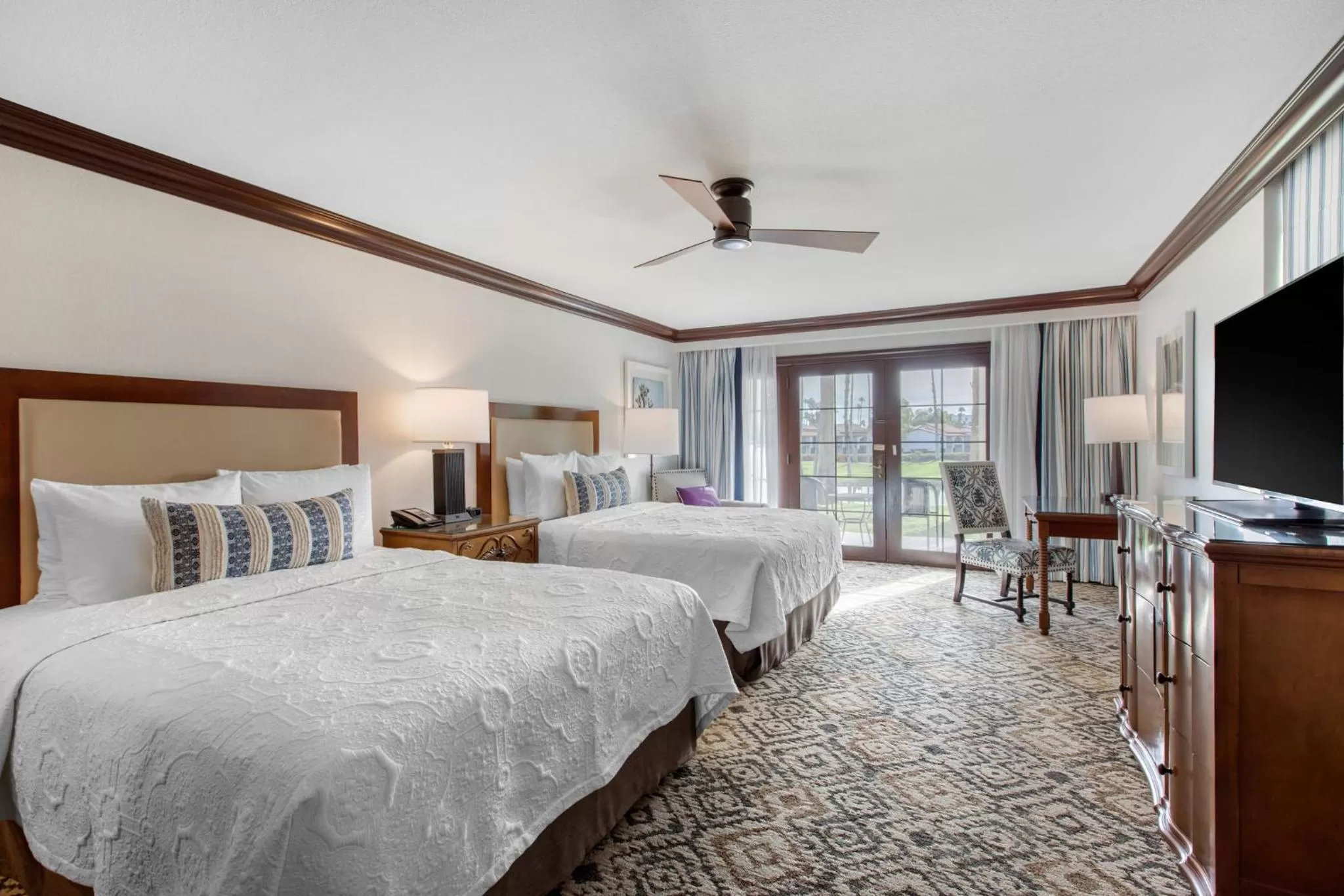 Photo of the whole room, Bed in Omni Rancho Las Palmas Resort & Spa