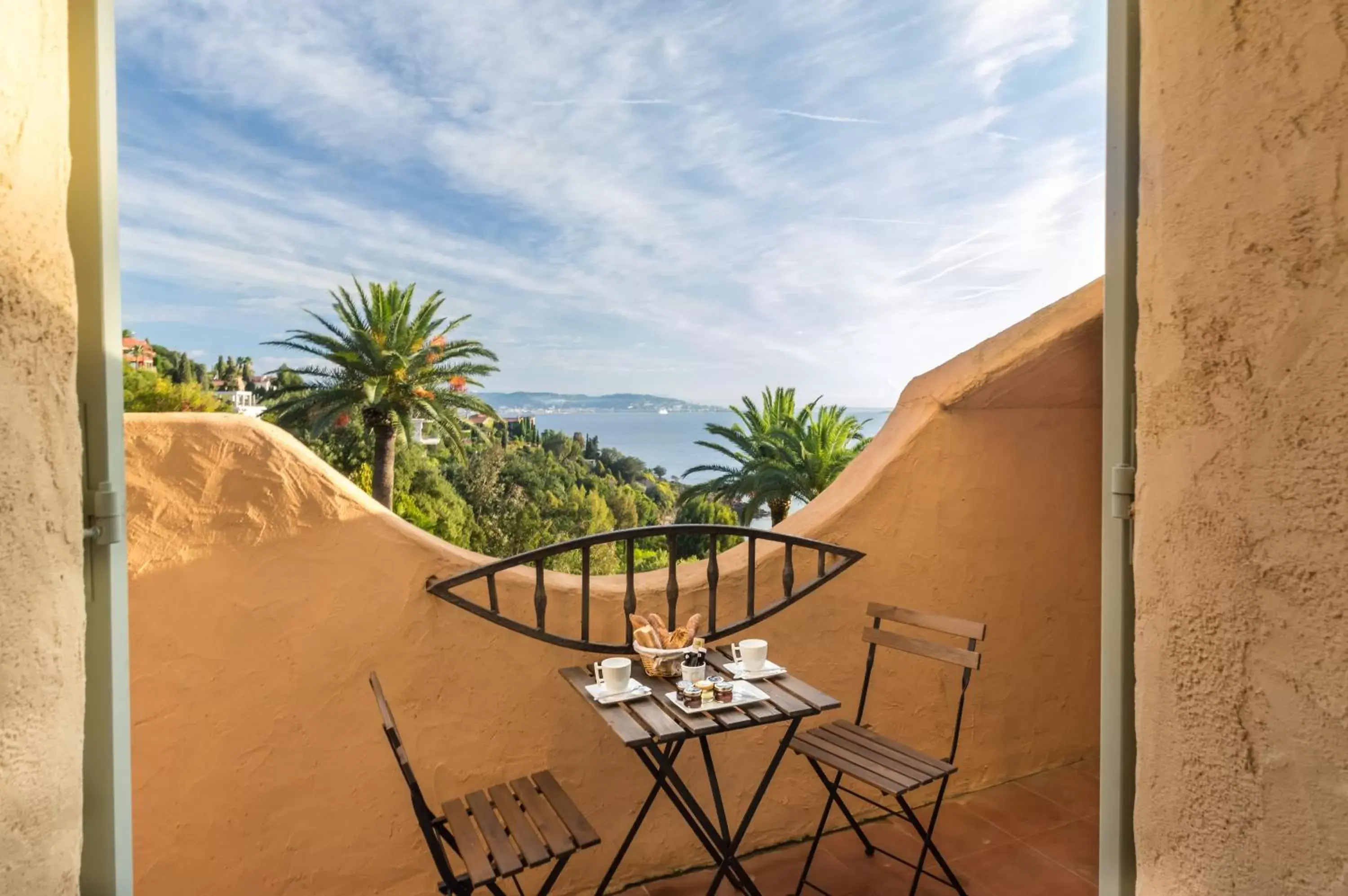 Balcony/Terrace in Hôtel Club Port La Galère