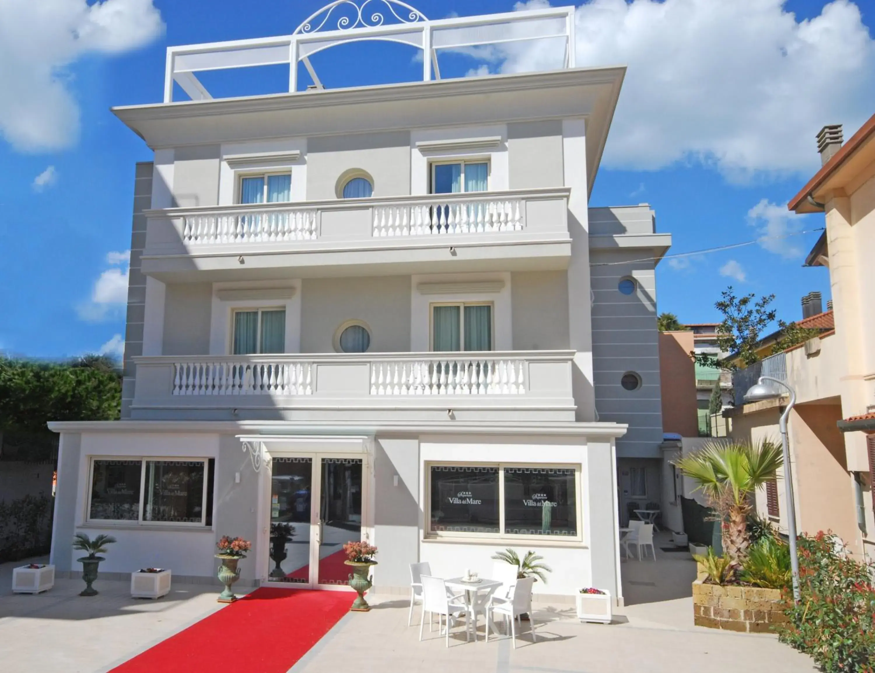 Facade/entrance in Hotel Residence Villa Del Mare