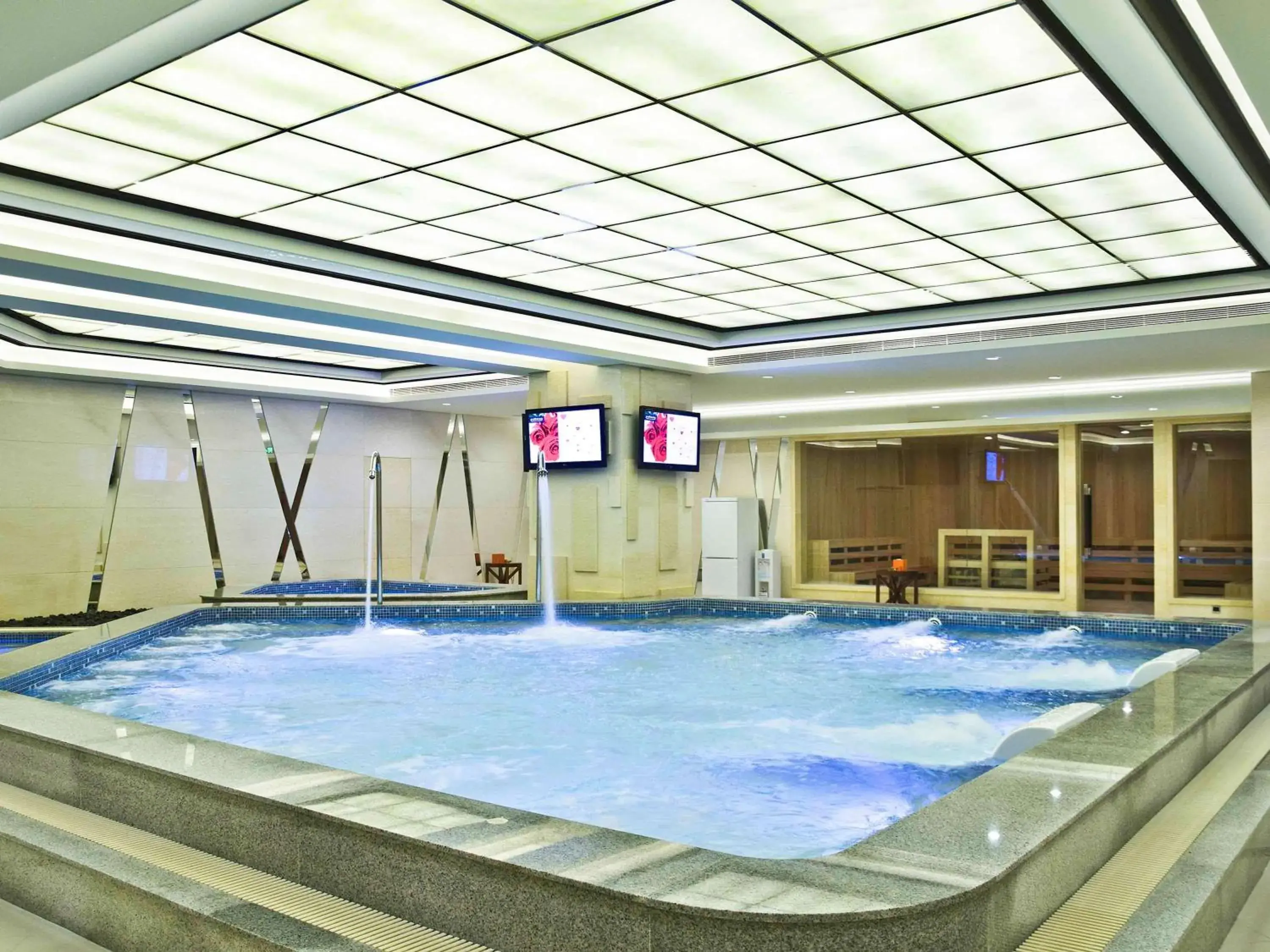 On site, Swimming Pool in Pullman Dongguan Changan