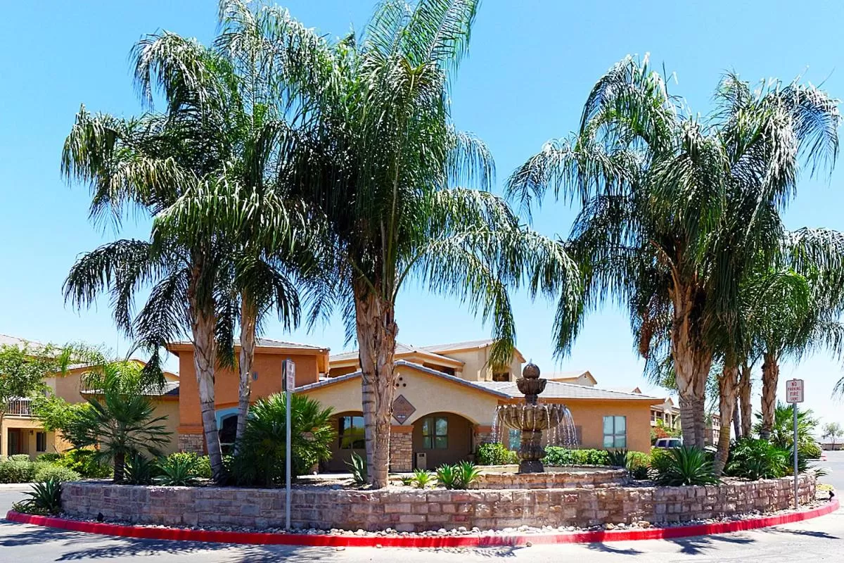 Property building in Siegel Select Casa Grande