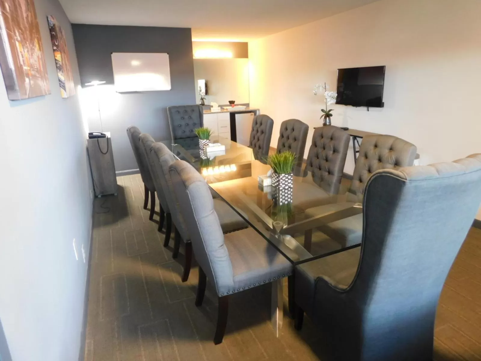 Banquet/Function facilities, Seating Area in Ramada by Wyndham New Orleans