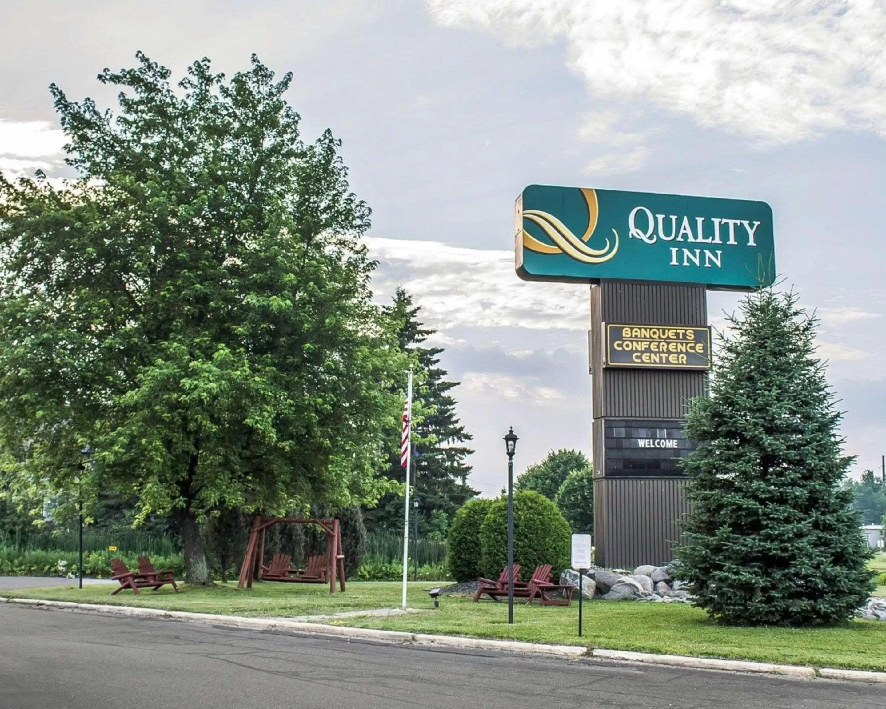 Property building in Quality Inn Rhinelander Property building in Quality Inn Rhinelander