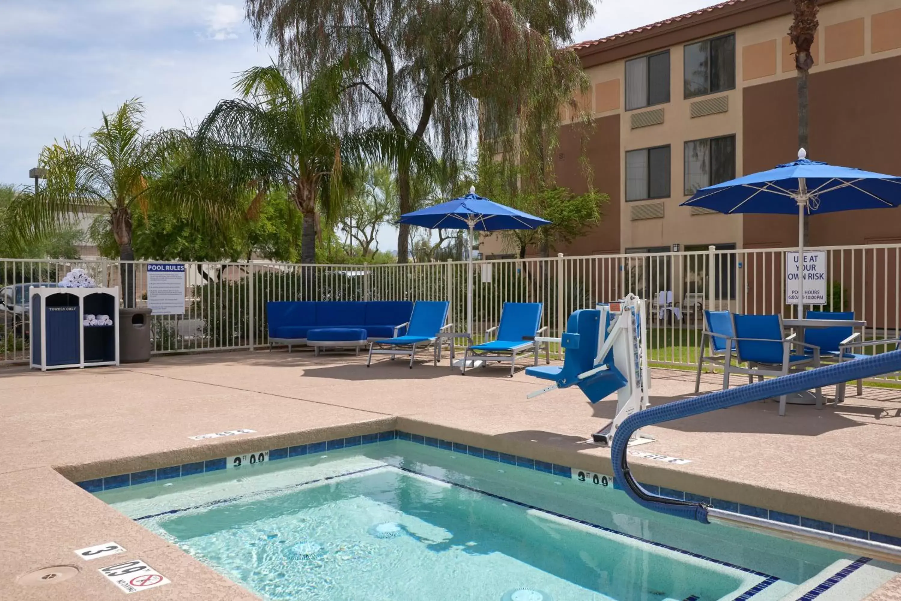 Swimming Pool in Holiday Inn Express Scottsdale North, an IHG Hotel