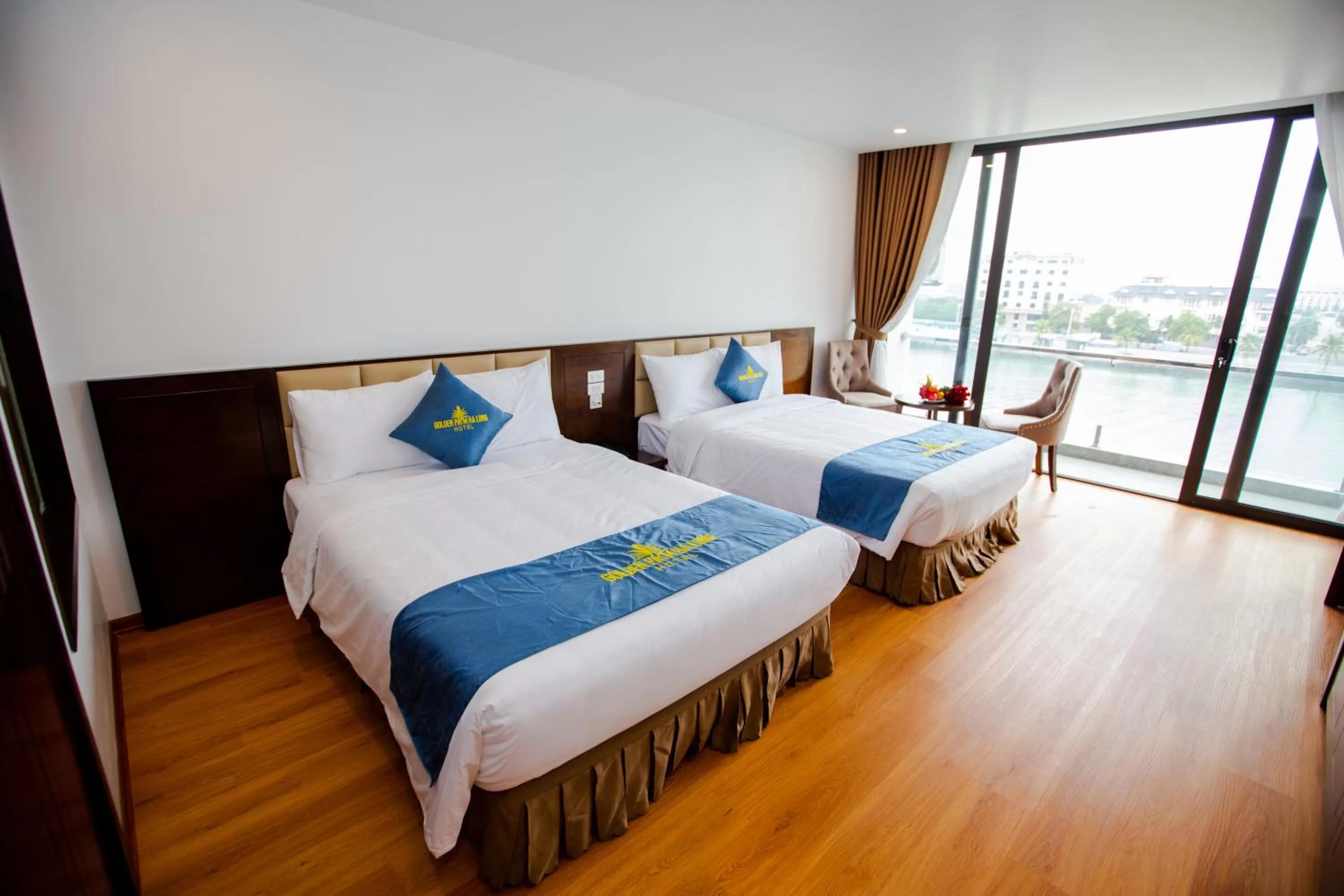 Photo of the whole room, Bed in Golden Palm HaLong Hotel