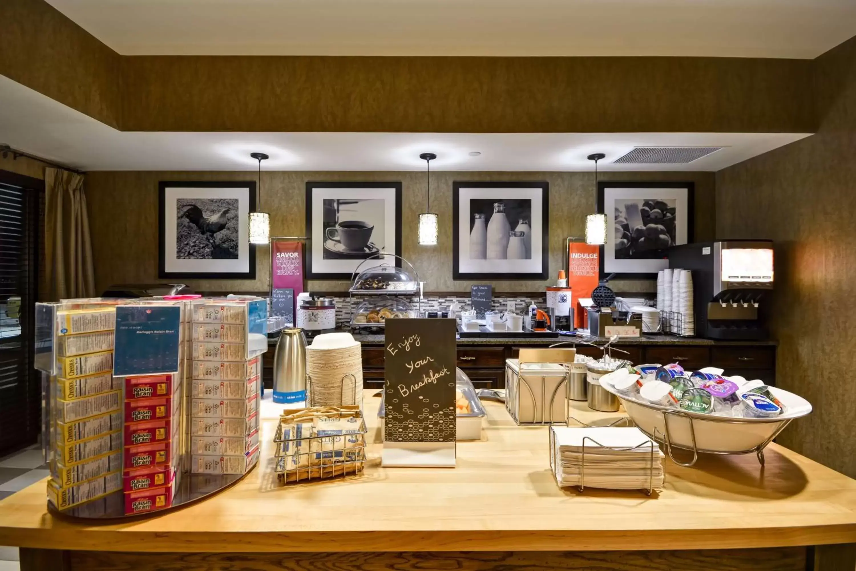 Dining area, Restaurant/Places to Eat in Hampton Inn Bozeman