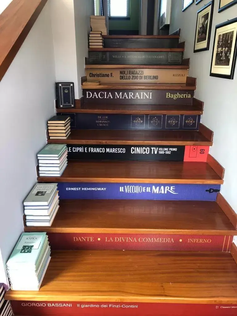 La scala del libro