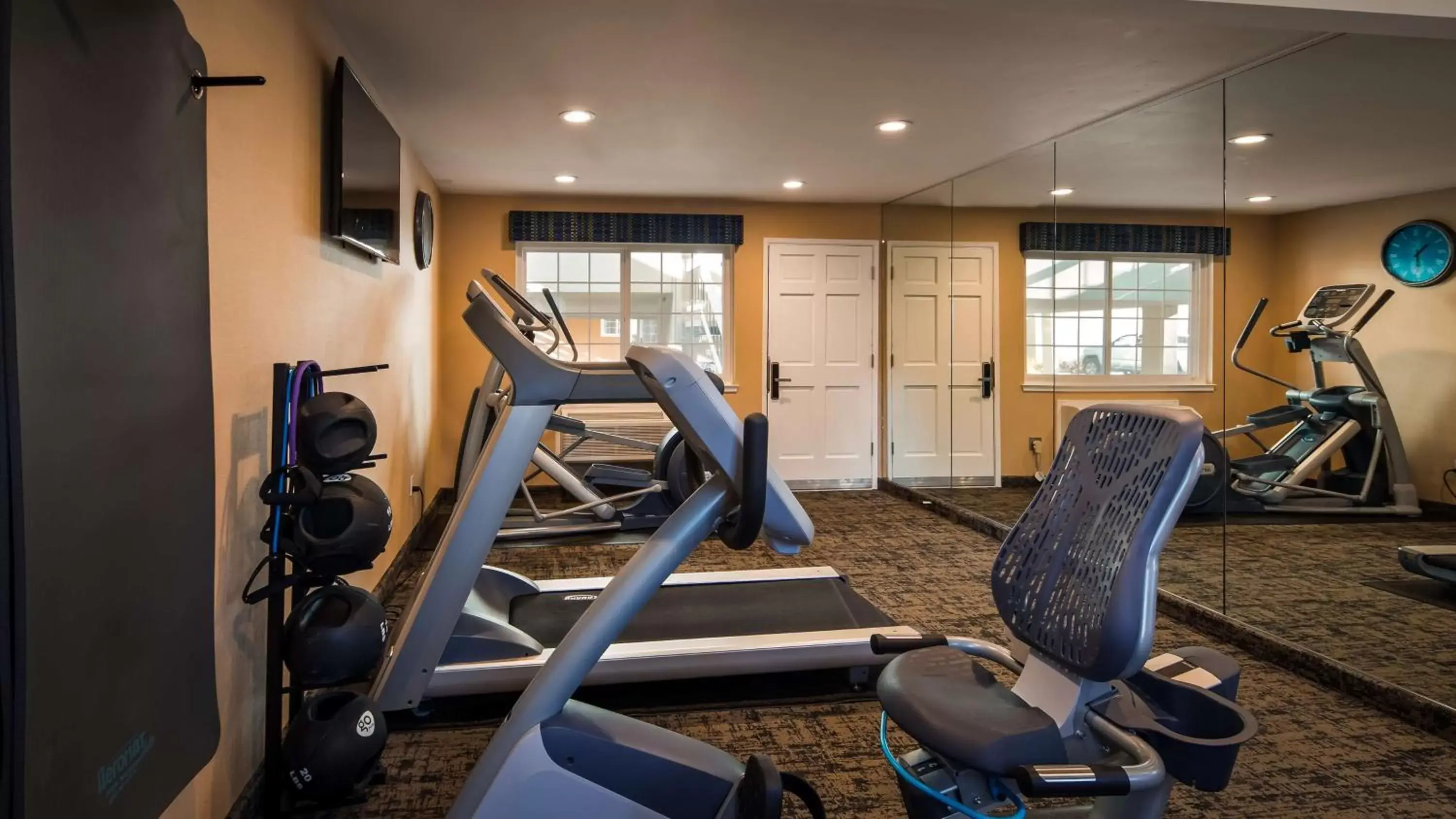 Fitness centre/facilities, Fitness Center/Facilities in Best Western University Lodge