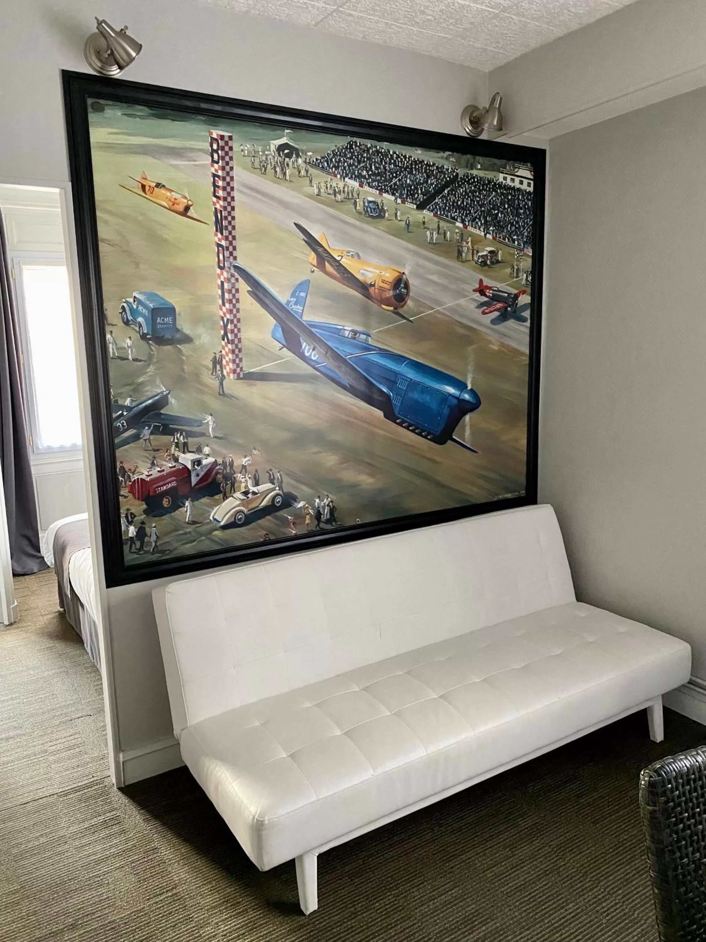 Photo of the whole room, TV/Entertainment Center in Hôtel Céline - Hôtel de la Gare