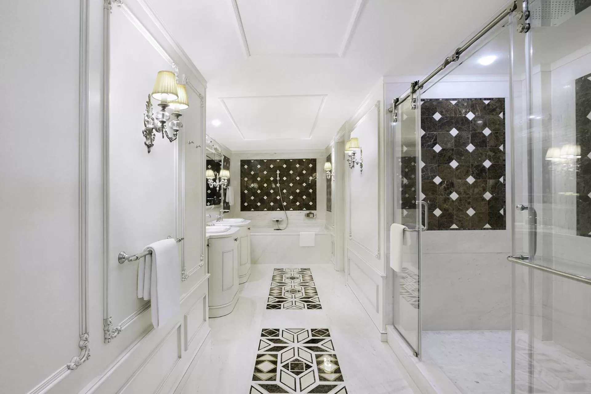 Ambassadori Tbilisi Hotel