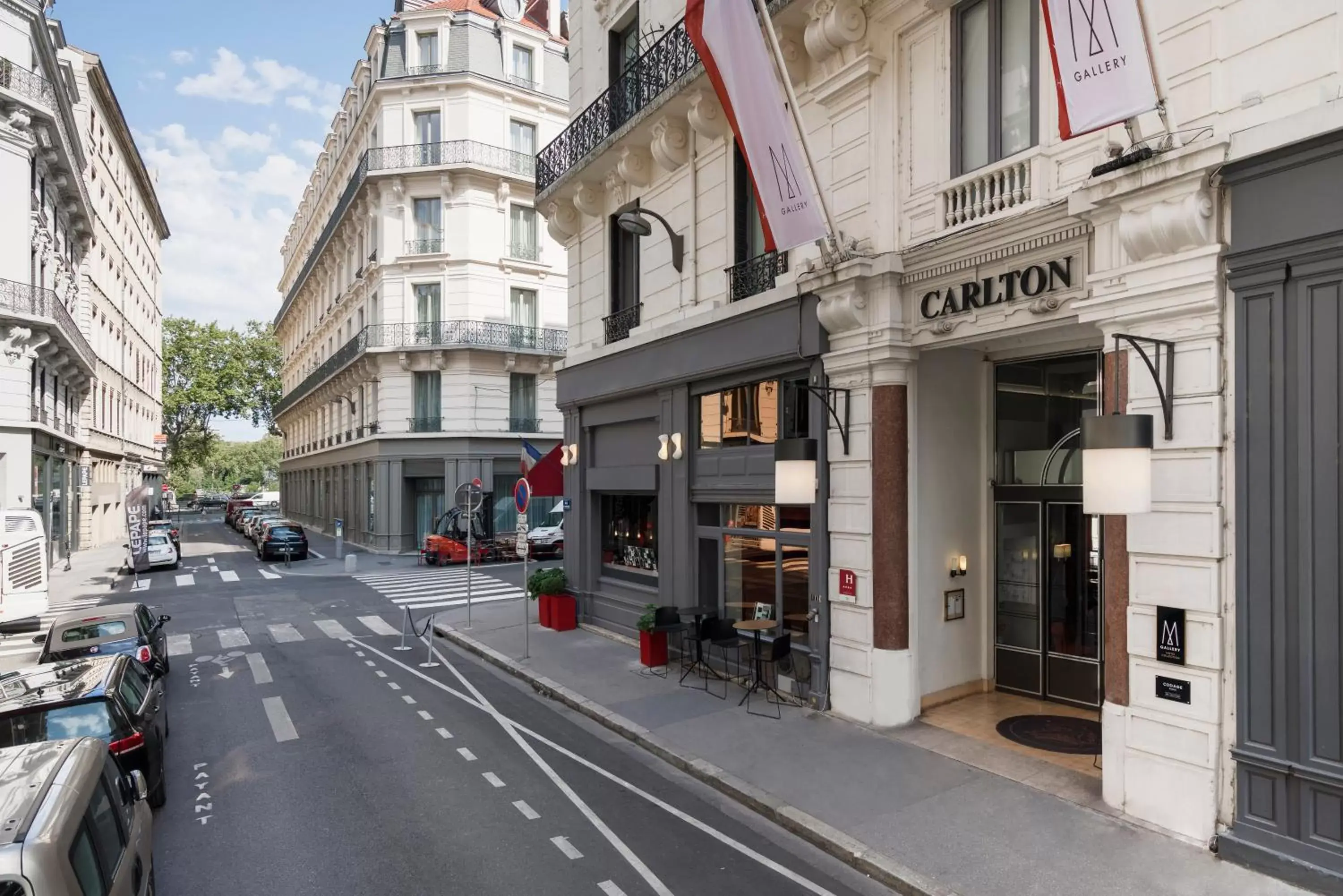 Facade/entrance, Neighborhood in Hotel Carlton Lyon - MGallery Hotel Collection