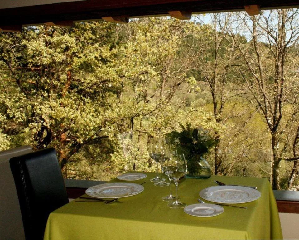 Restaurant/places to eat in Hotel Rural Las Rozuelas