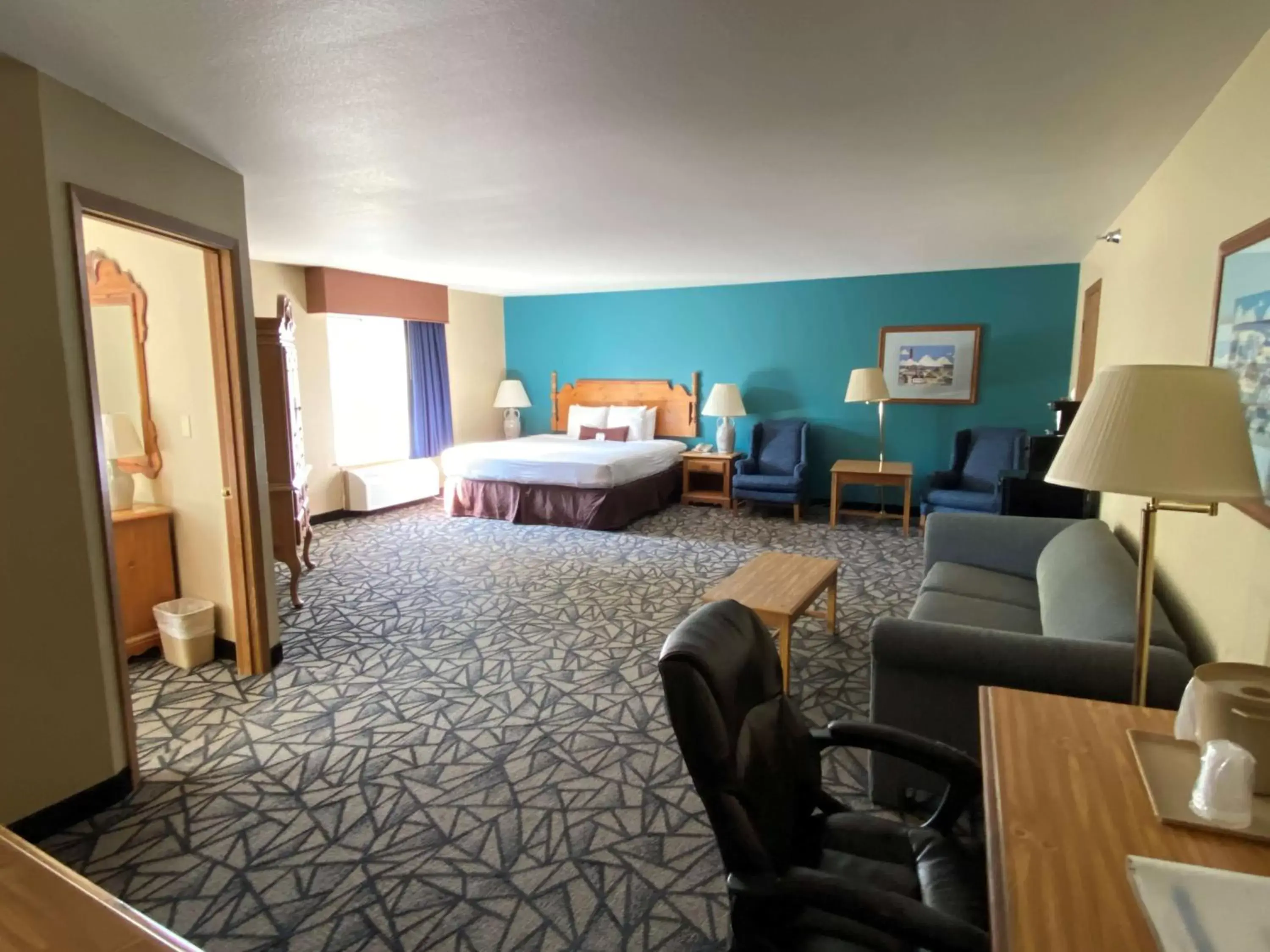 Photo of the whole room in Best Western Galena Inn & Suites