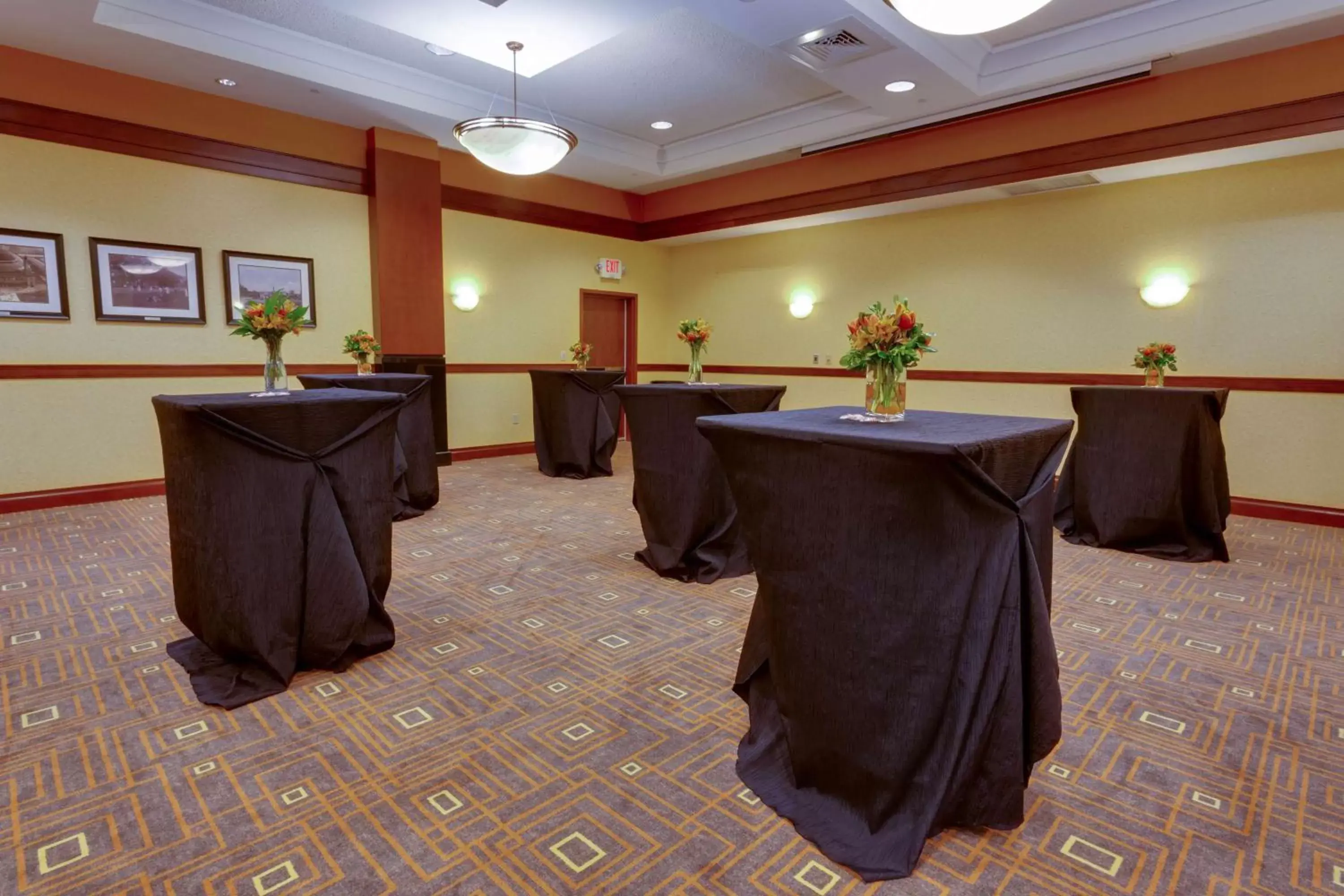 On site, Banquet Facilities in Drury Inn & Suites St. Louis Forest Park