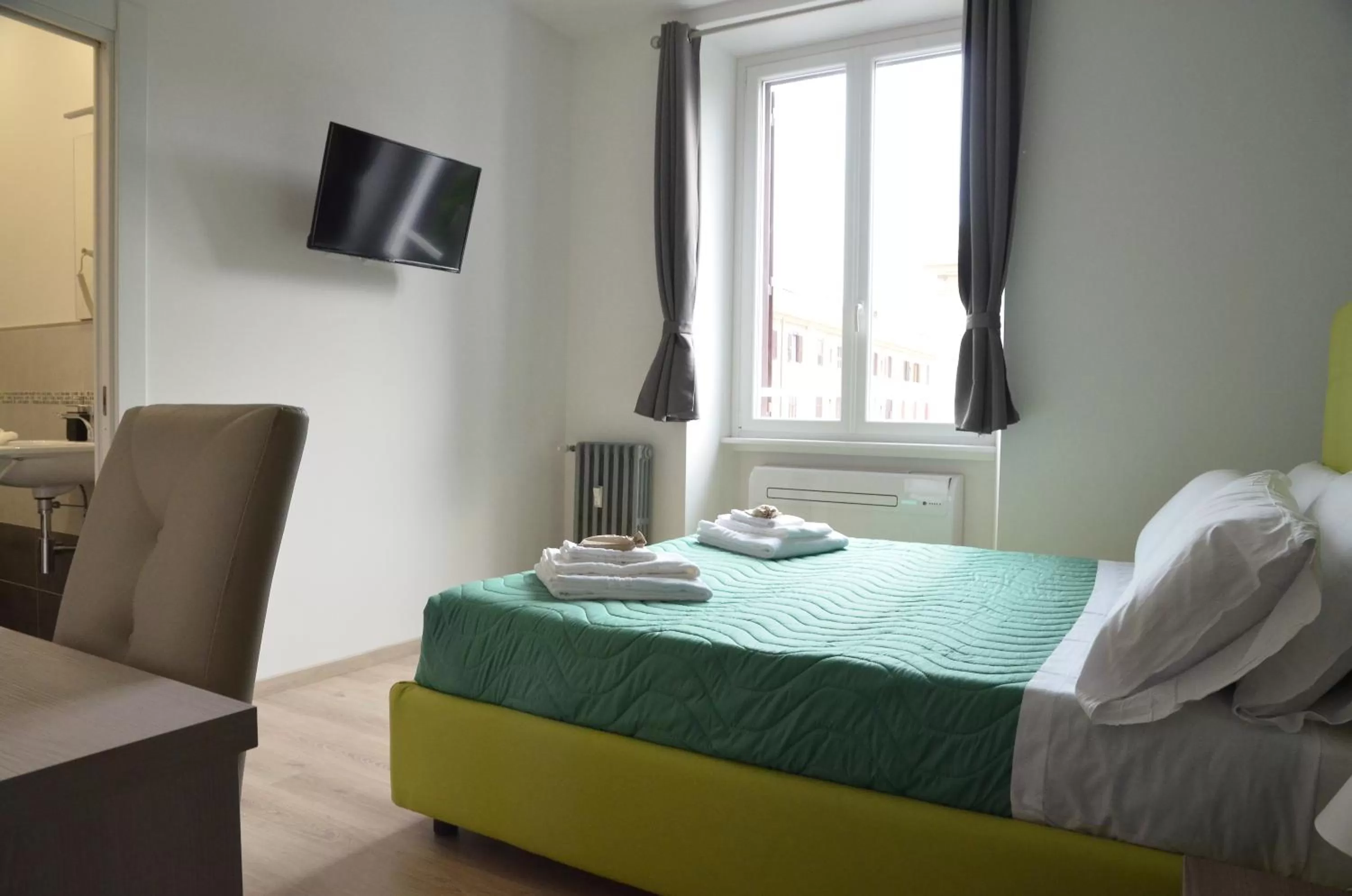 Bed in SunnyCornerinRHome