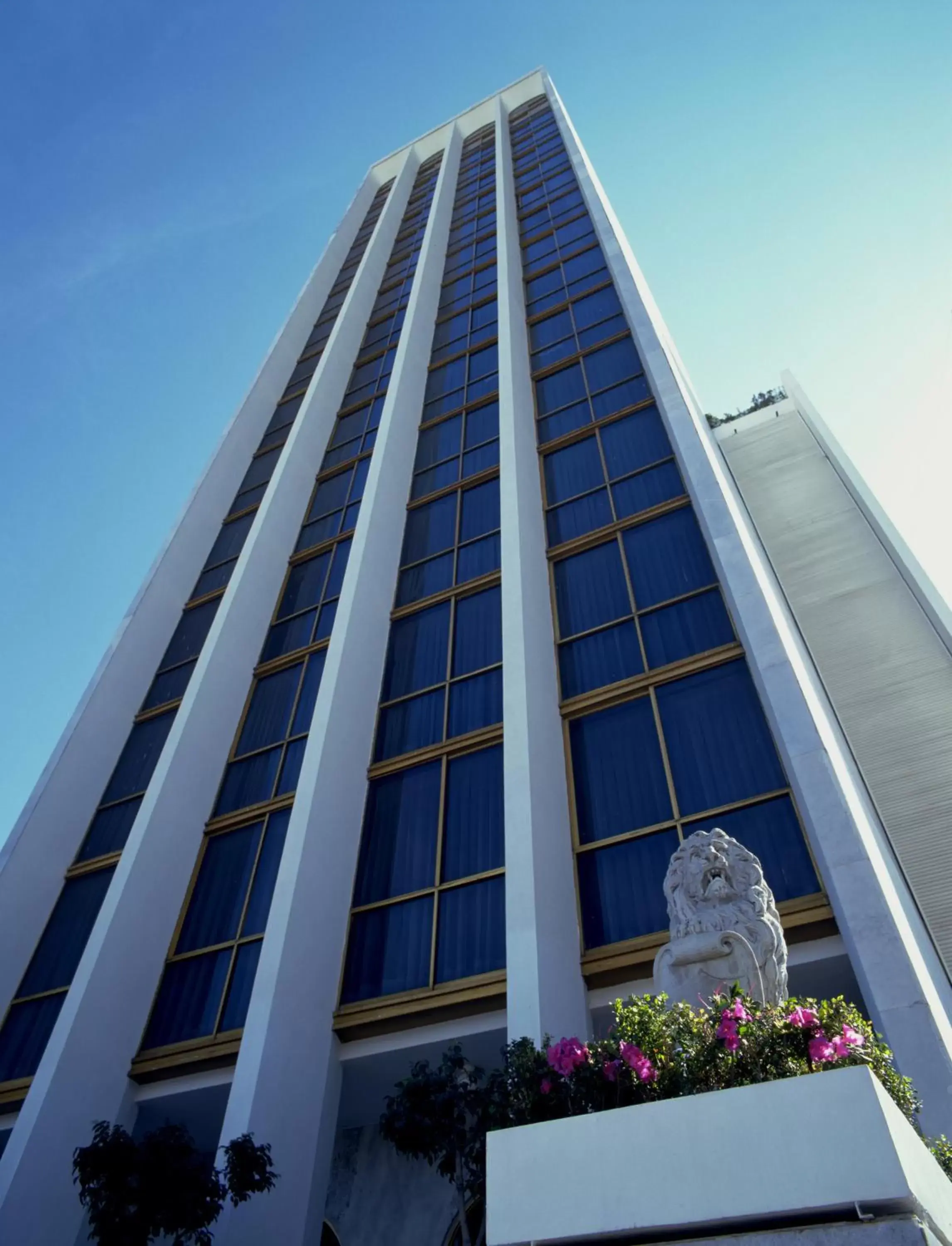 Facade/entrance, Property Building in Hotel Suites Bernini