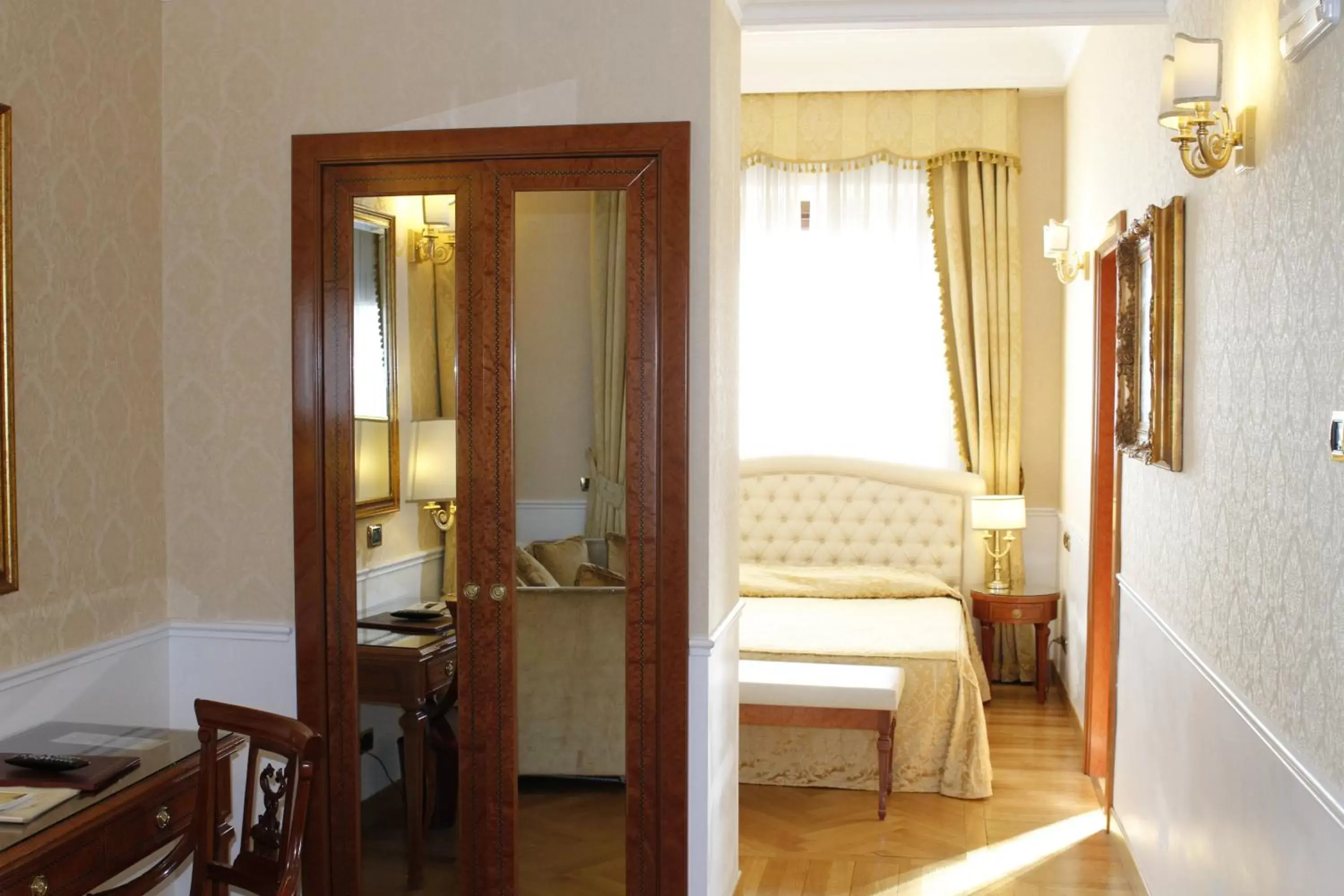 Photo of the whole room, Bathroom in Hotel Villa Pinciana