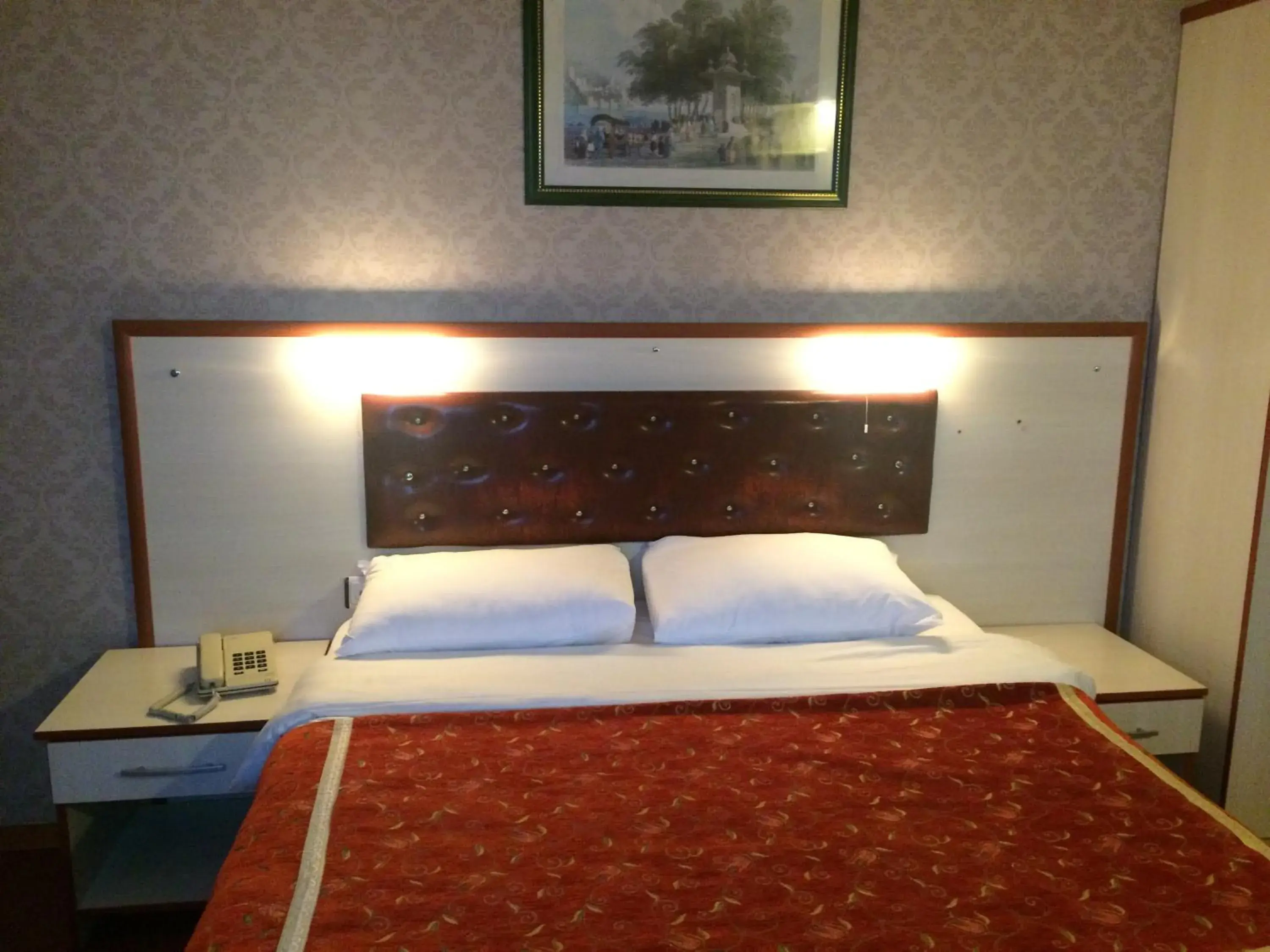 Bed in Tayhan Hotel