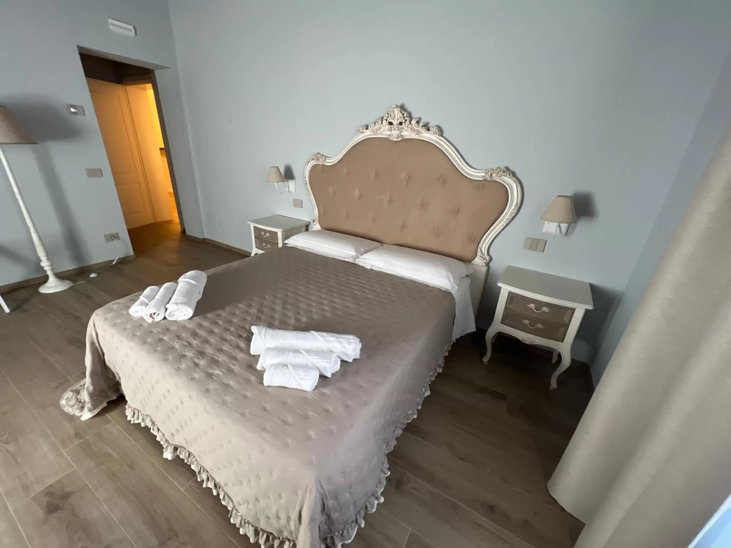 Bed in La Perla del Borgo B&B