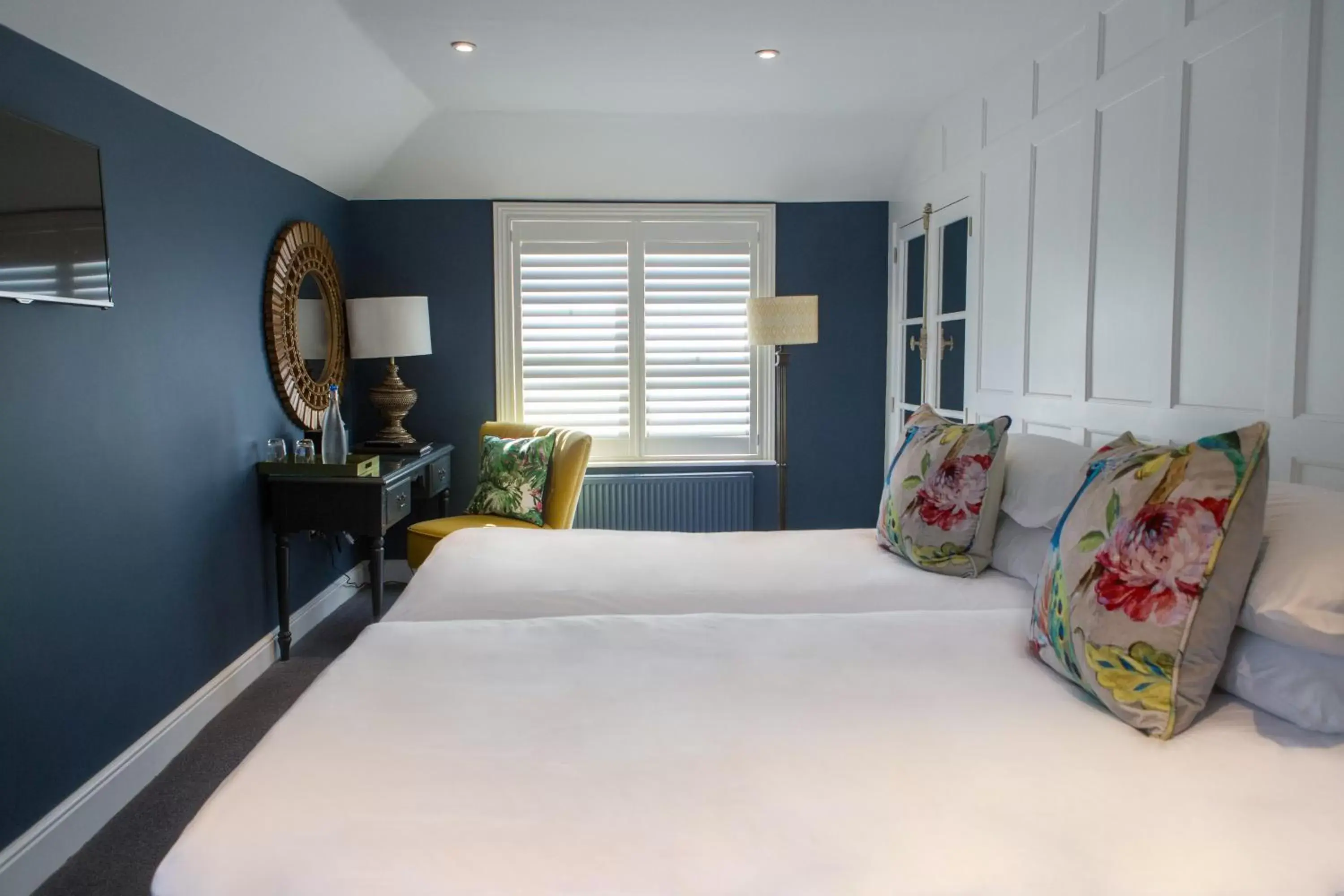 Twin Room in Mount Edgcumbe Twin Room in Mount Edgcumbe