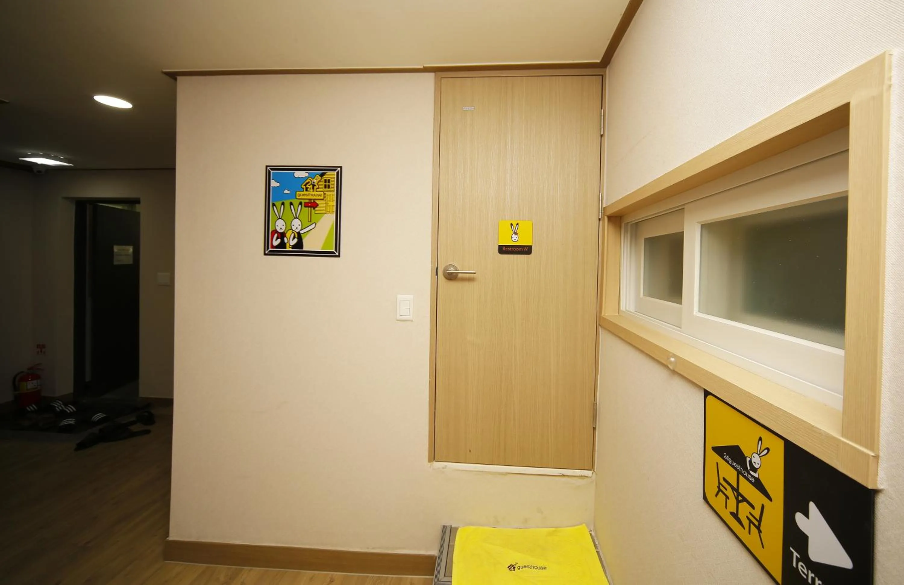 Decorative detail in 24 Guesthouse KyungHee University