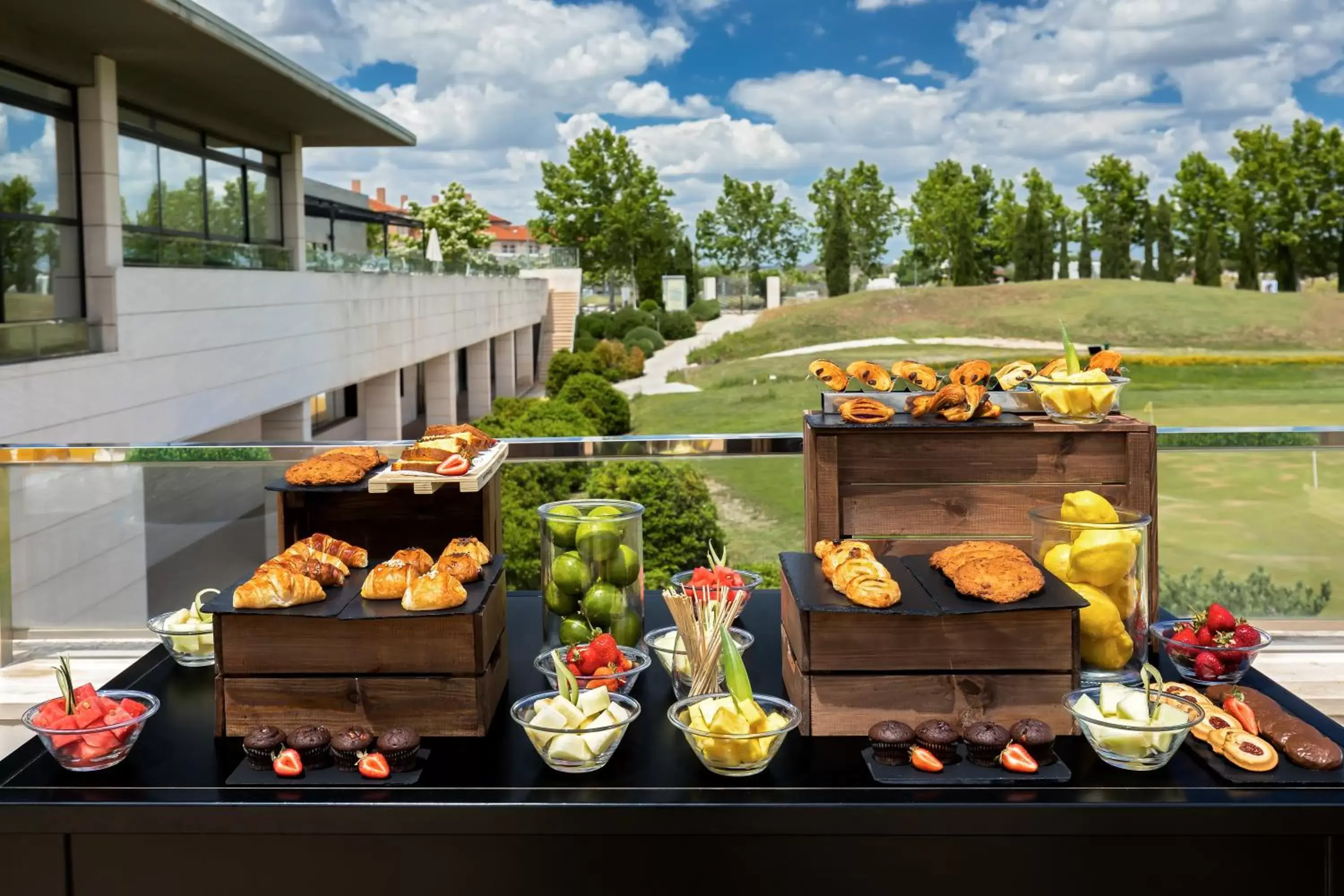 Banquet/Function facilities, Food in Occidental Aranjuez