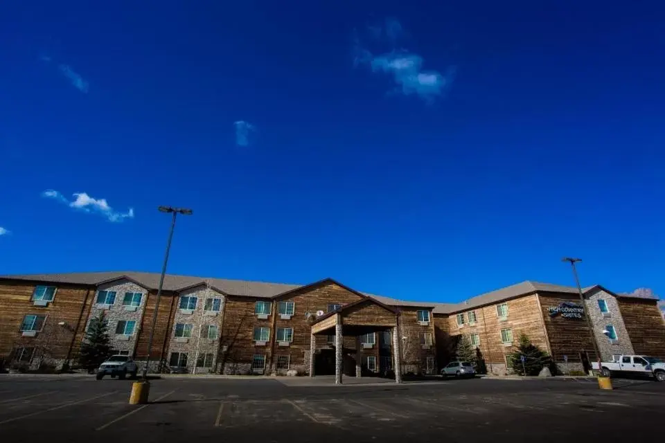 Facade/entrance in High Country Suites Facade/entrance in High Country Suites