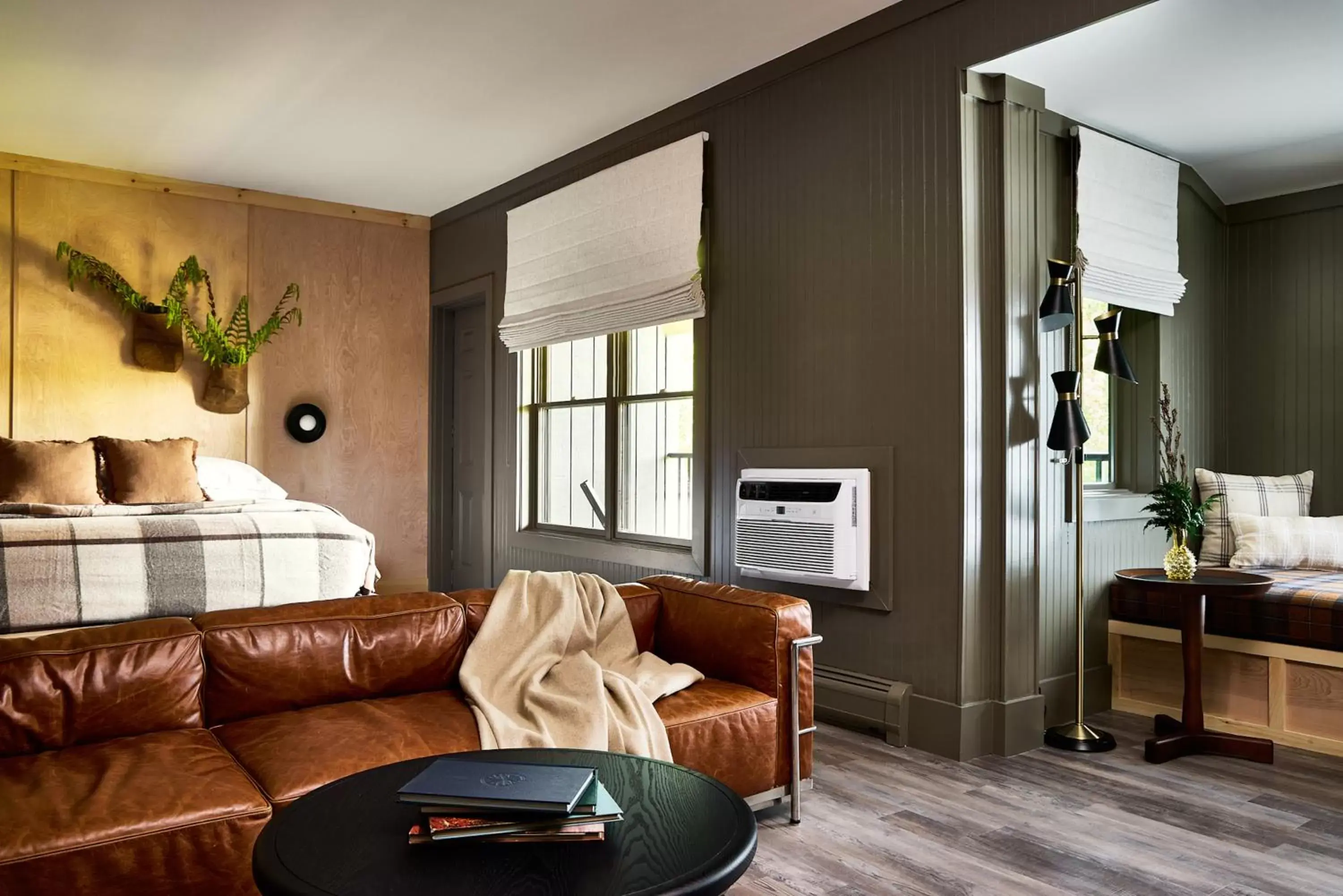 Bed, Seating Area in Bluebird Cady Hill Lodge