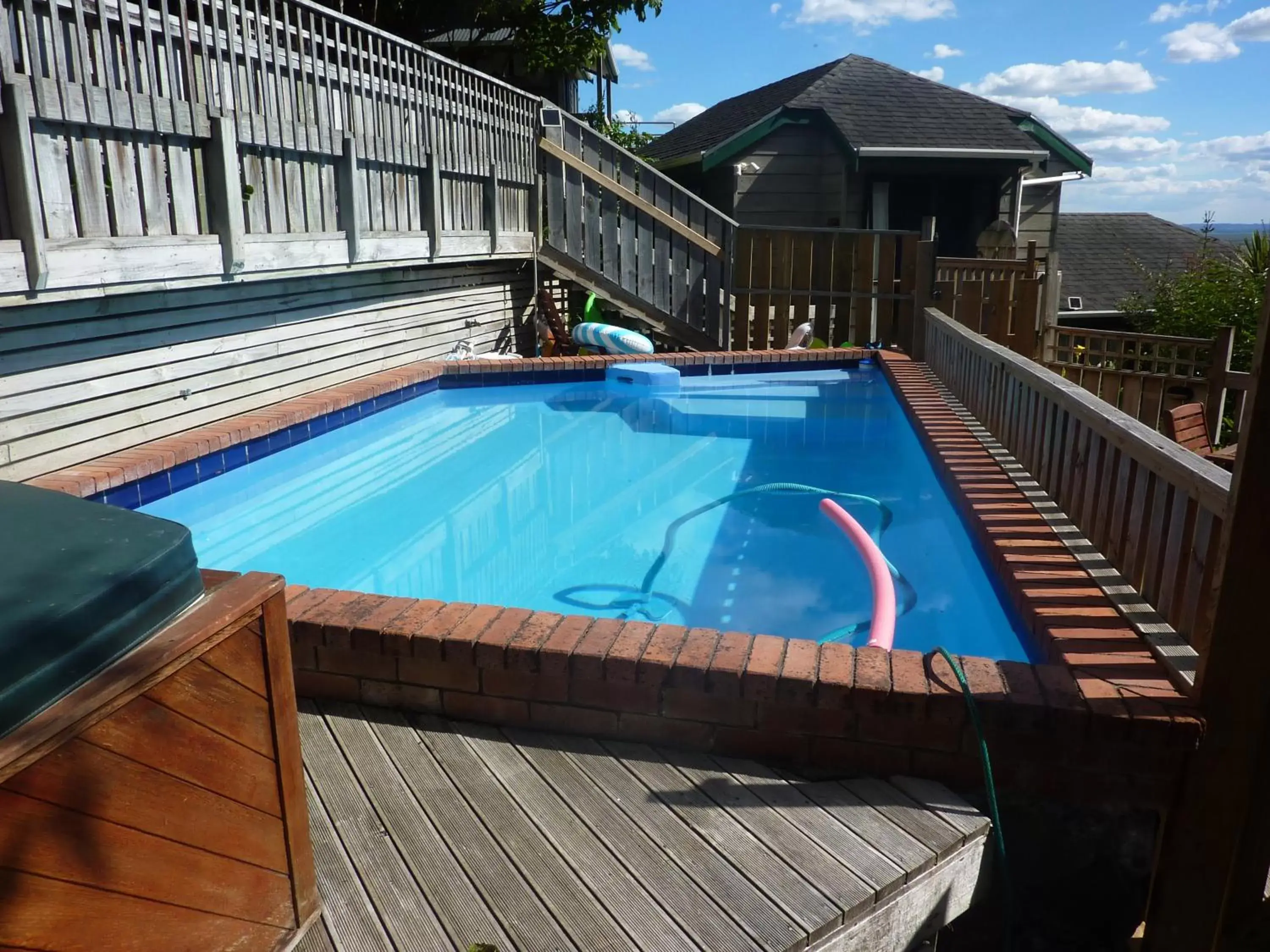 Spa and wellness centre/facilities, Swimming Pool in Grafton Cottage & Chalets