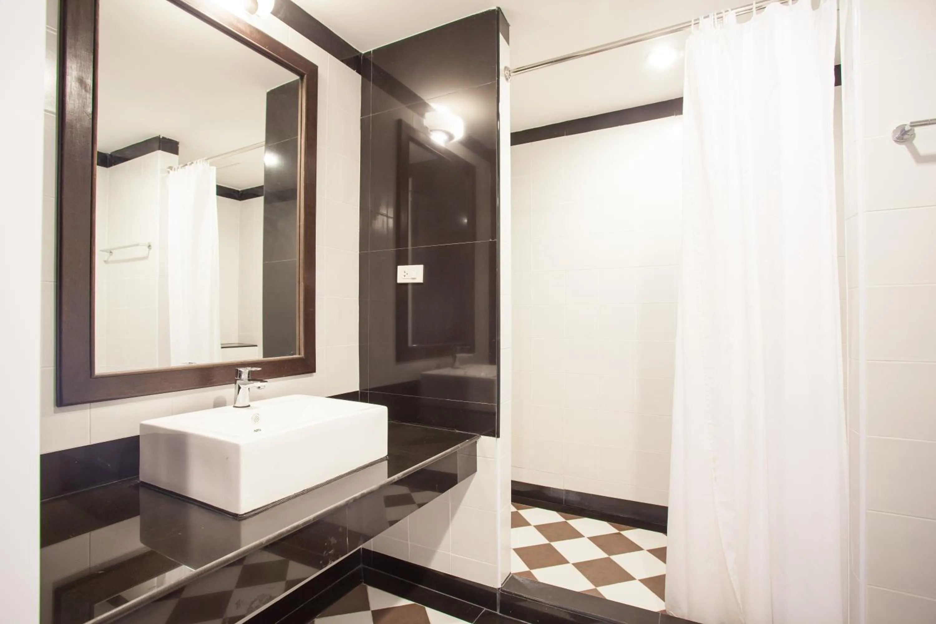 Bathroom in Paradise Hotel Udonthani